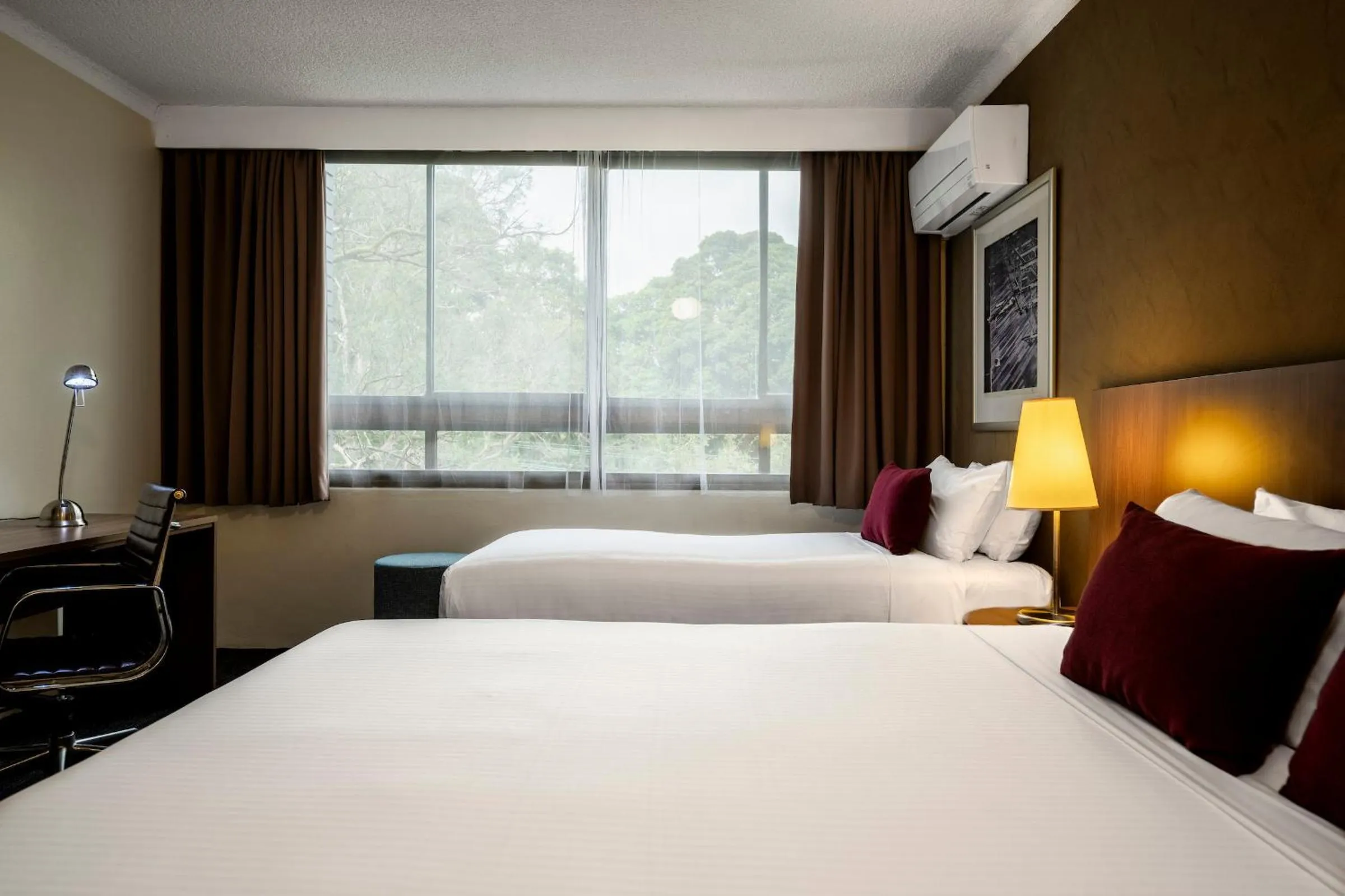 Bed in Hotel Urban St Leonards