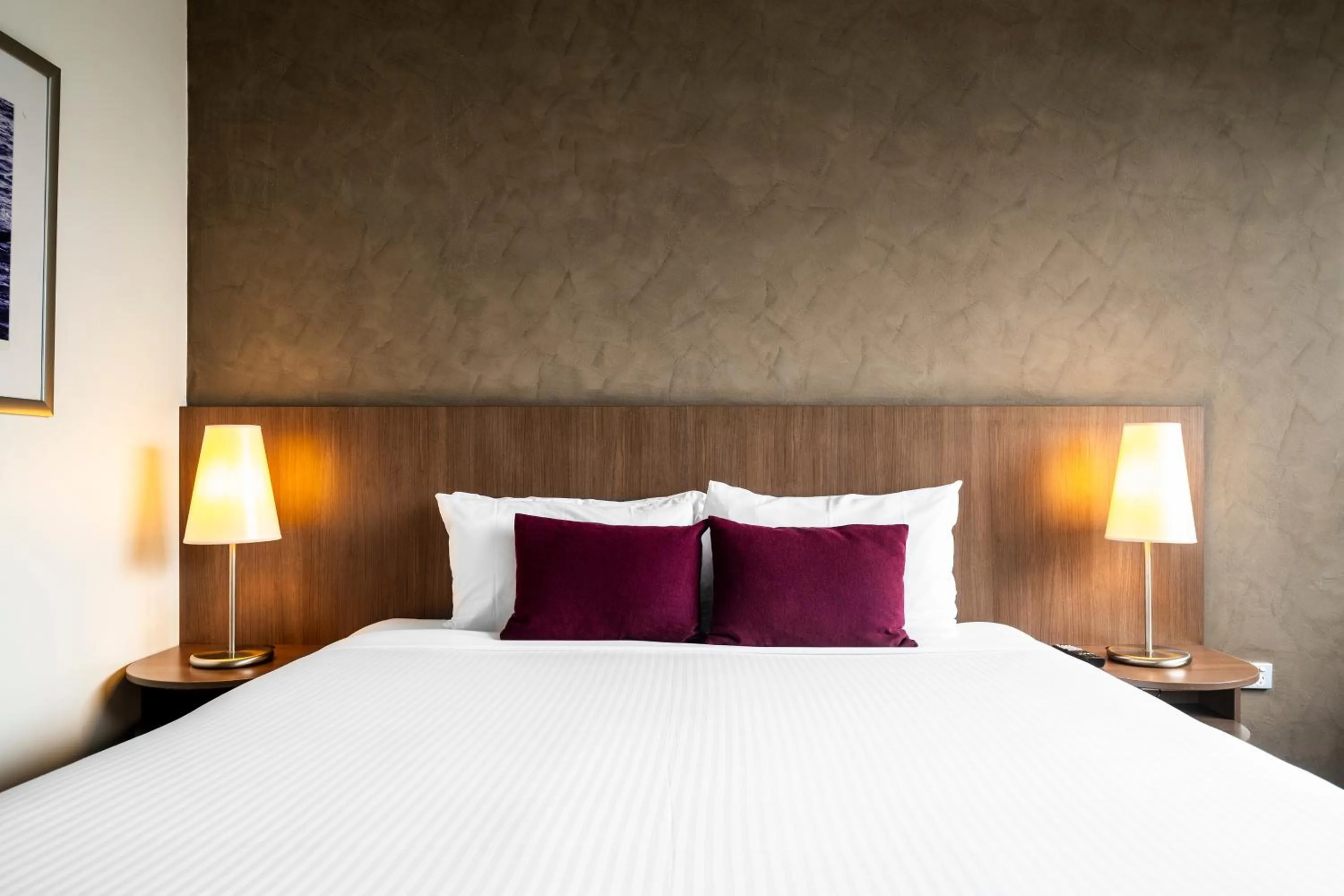 Bed in Hotel Urban St Leonards