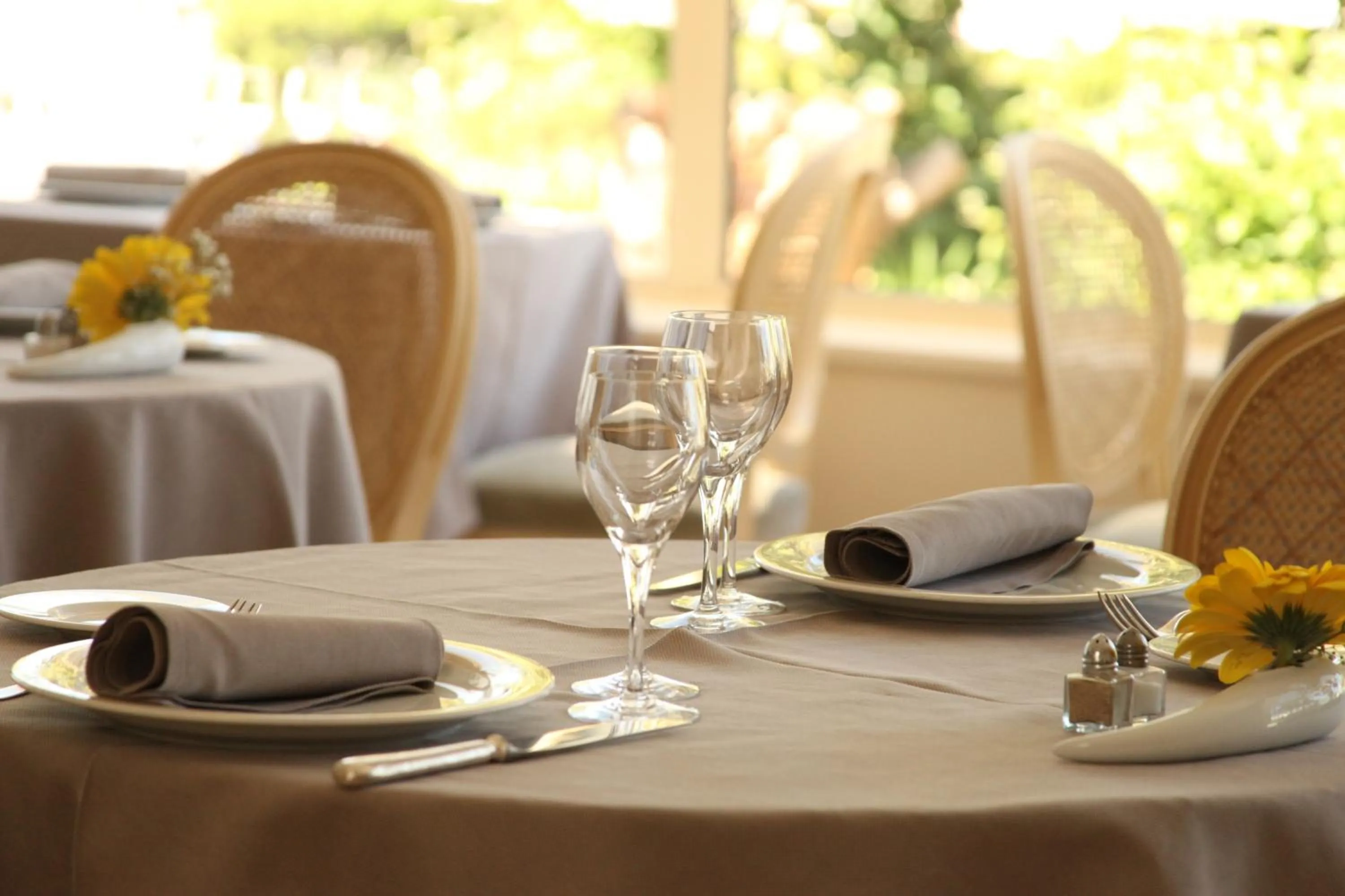 Restaurant/places to eat in Hôtel de la Pointe de Mousterlin