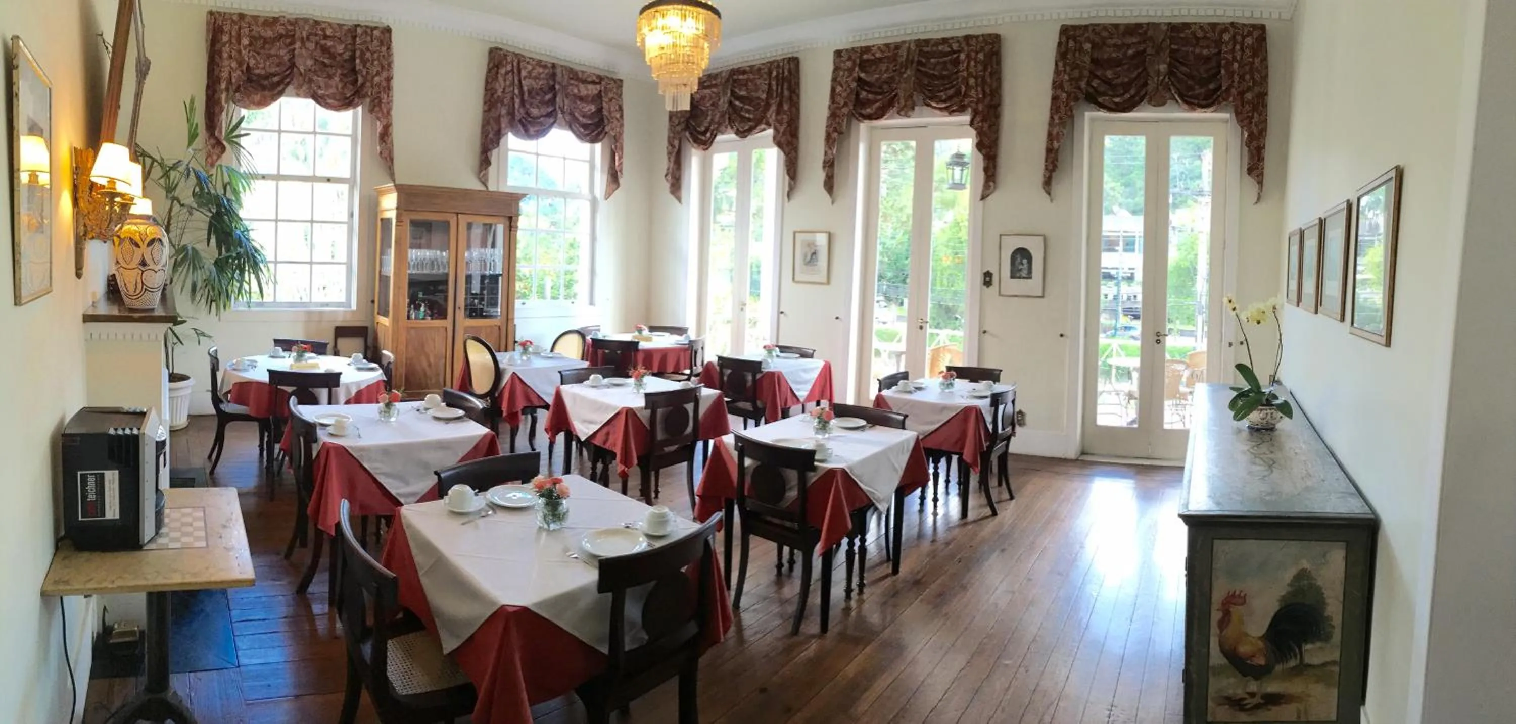 Restaurant/places to eat in Hotel Casablanca Imperial