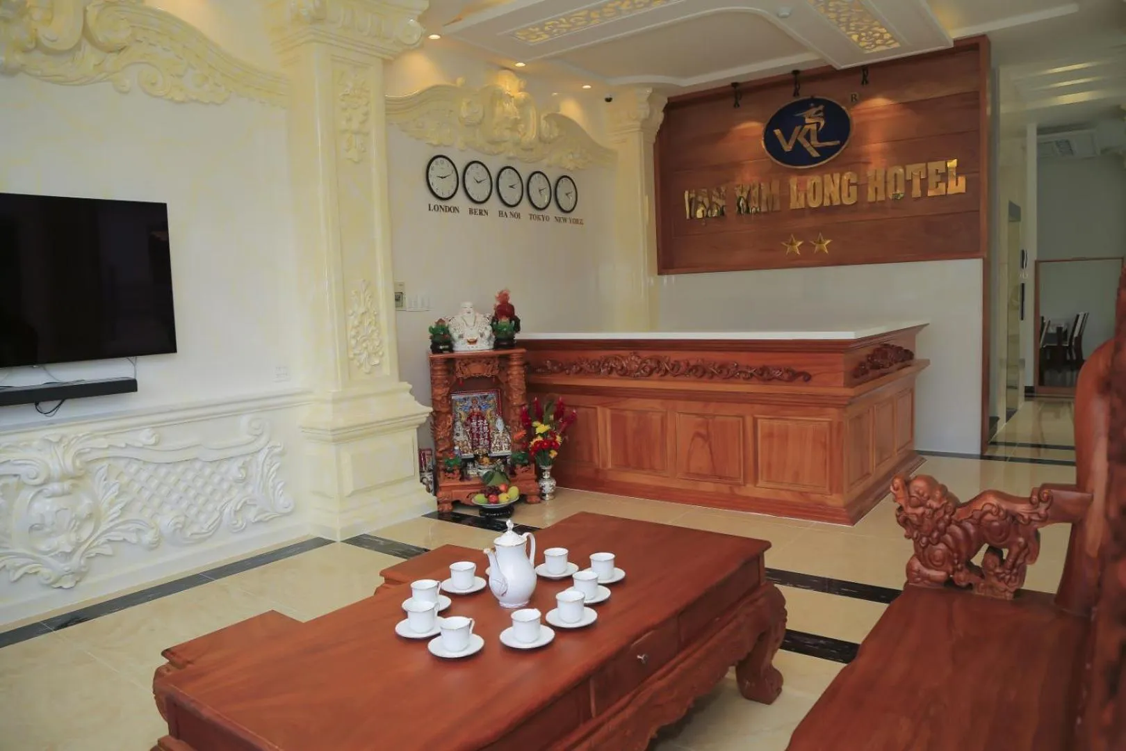 Property building in Van Kim Long