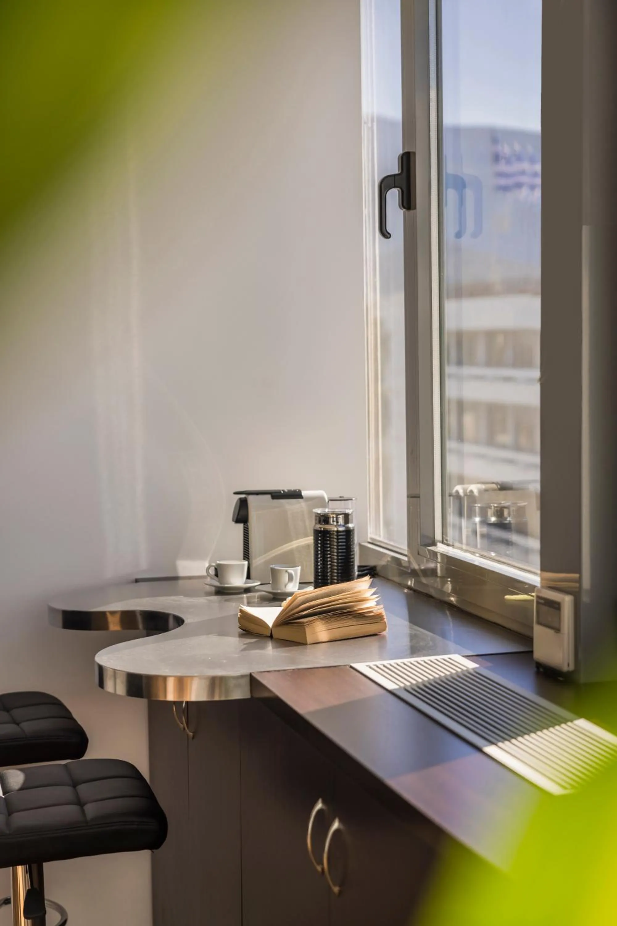 hair dresser in Aria Acropolis Suites, Troulanda