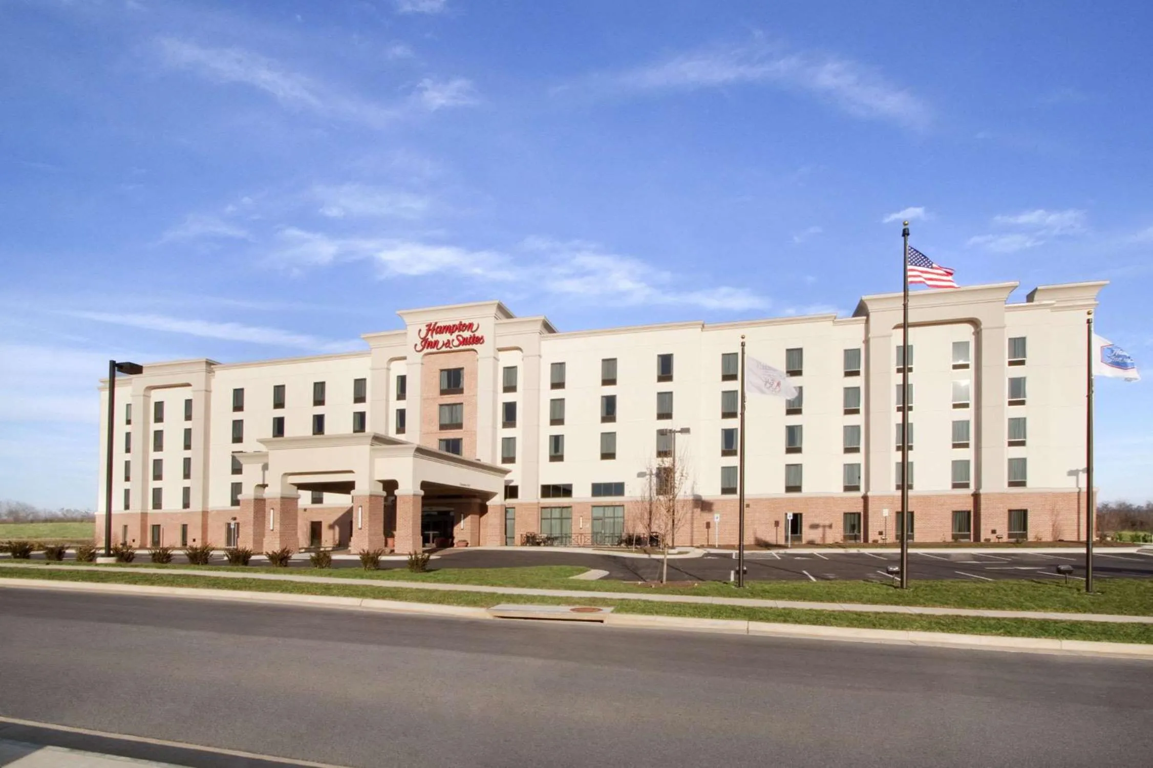 Property building in Hampton Inn & Suites Charles Town