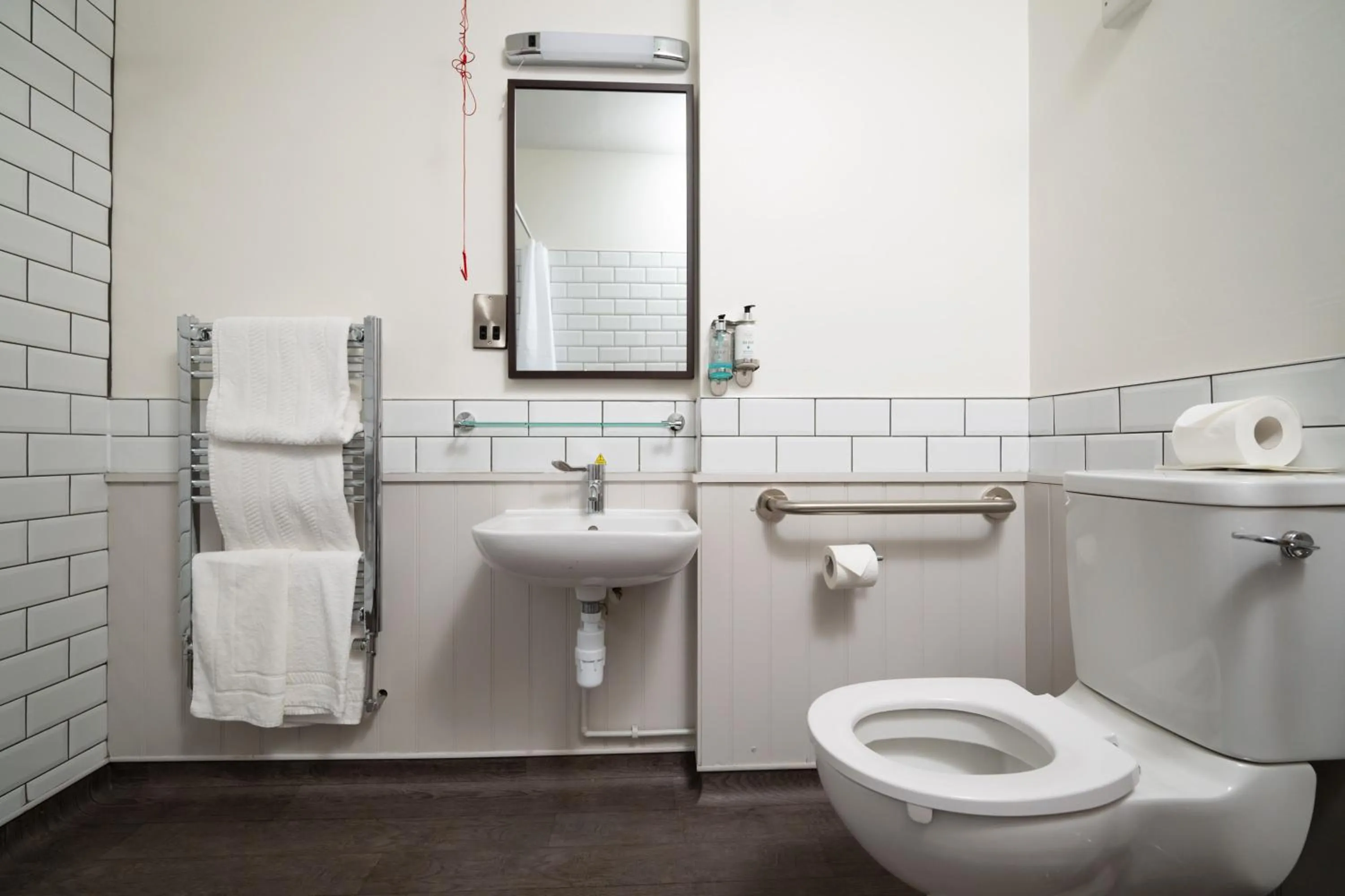 Bathroom in Rockingham Arms By Greene King Inns