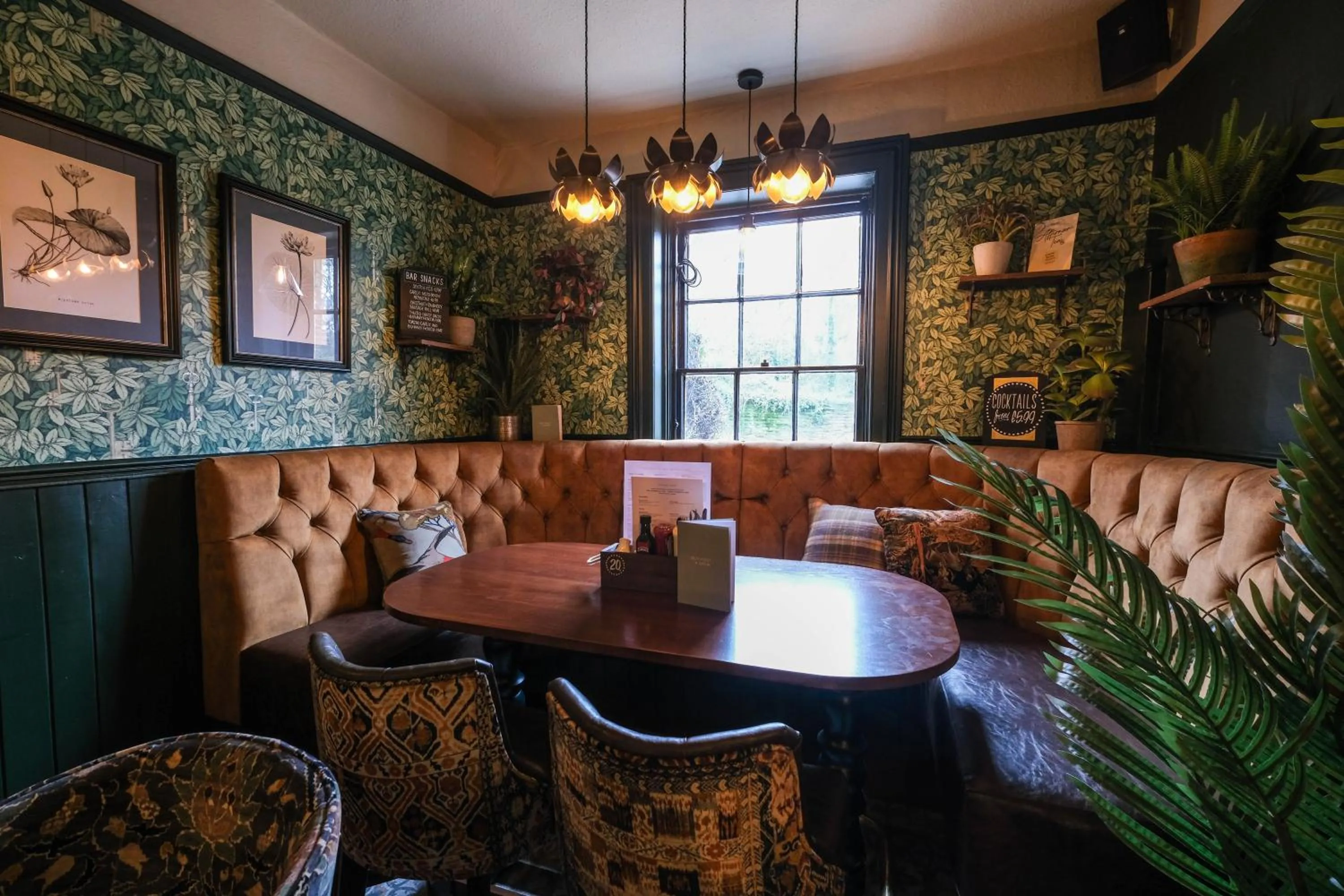 Restaurant/places to eat in Rockingham Arms By Greene King Inns