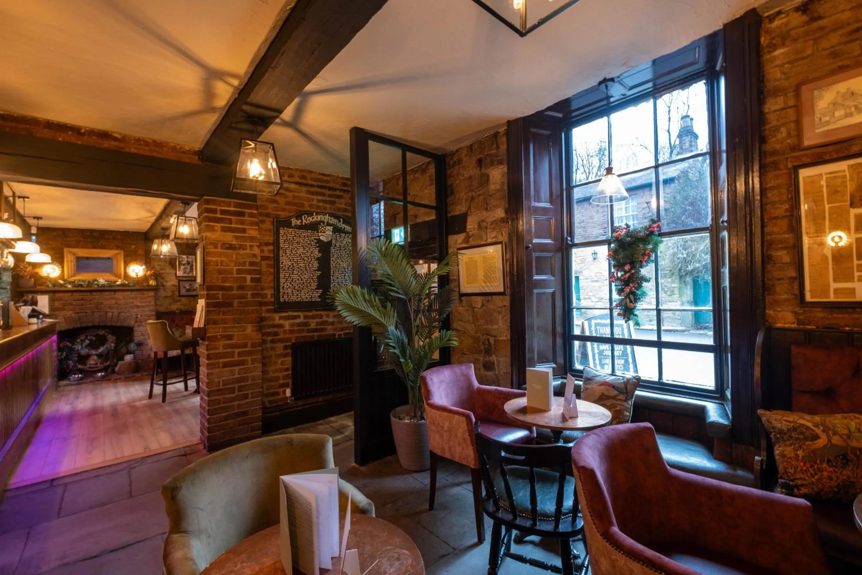 Lounge or bar in Rockingham Arms By Greene King Inns