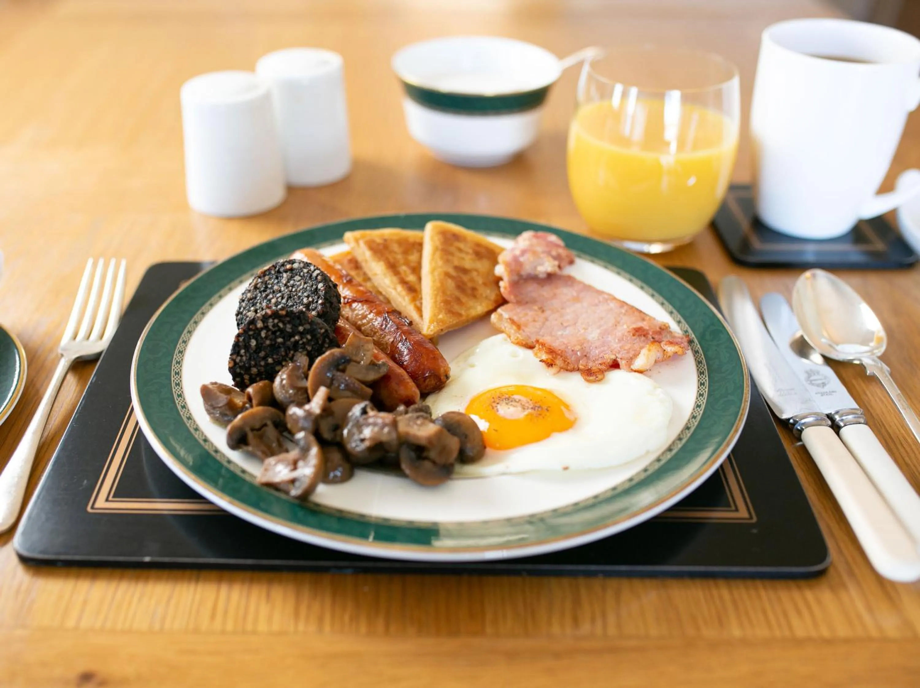 Breakfast in Margaret's Cottage B&B