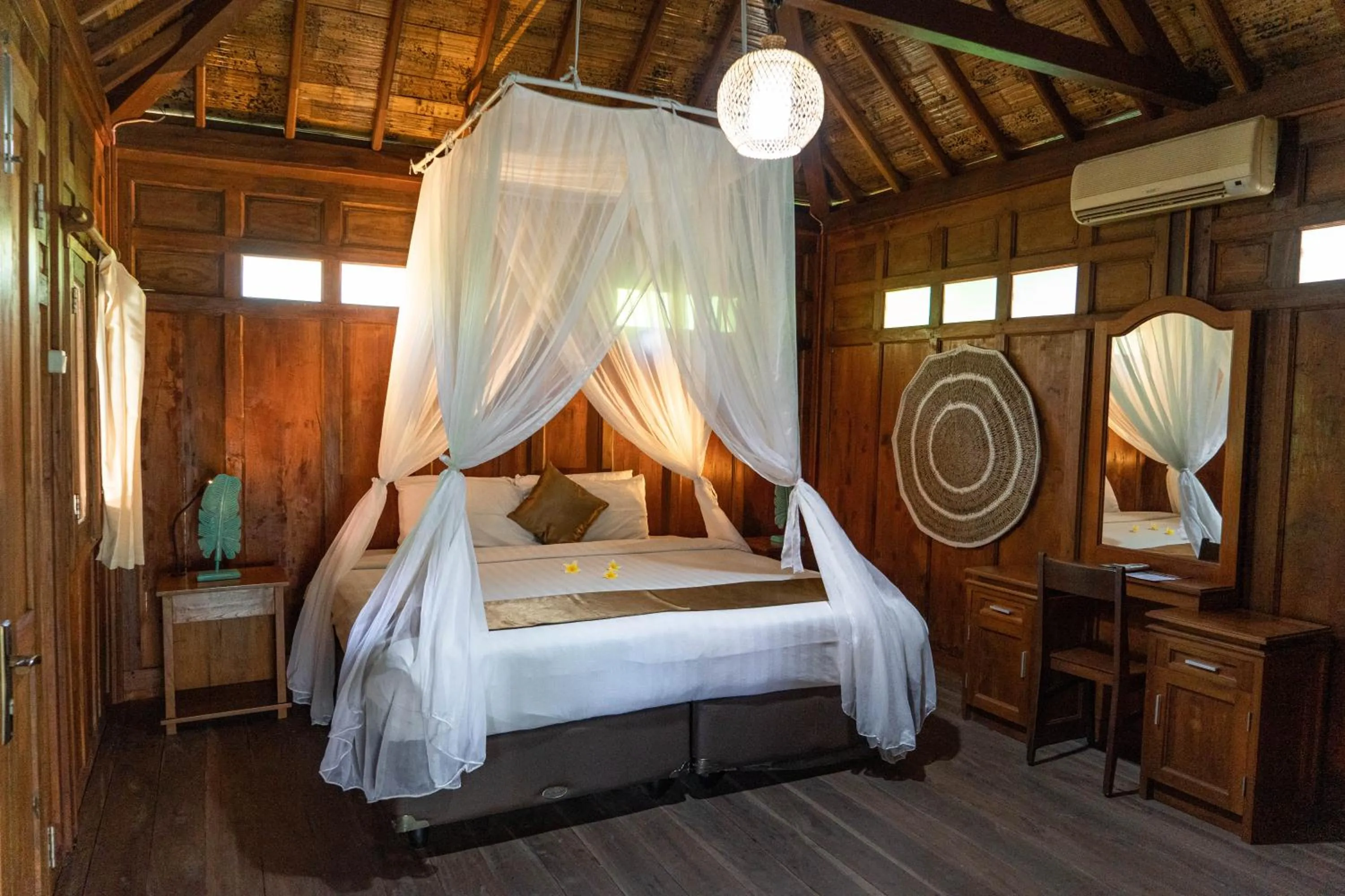 Property building, Bed in Bali Royal Heritage Villas