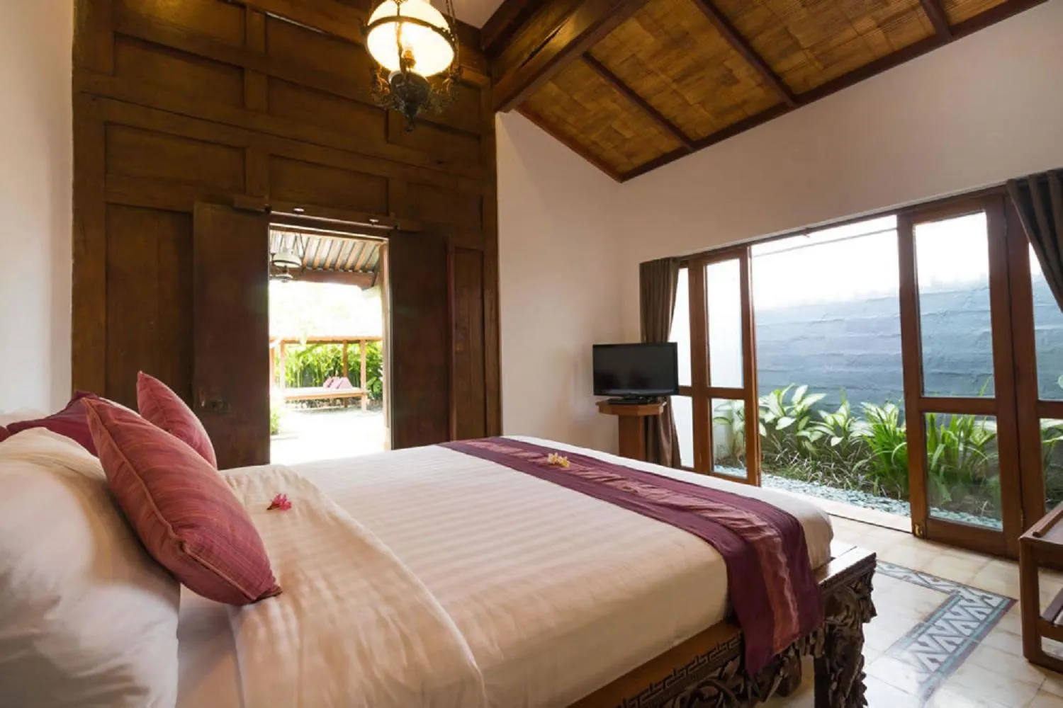 Bedroom, Bed in Bali Royal Heritage Villas