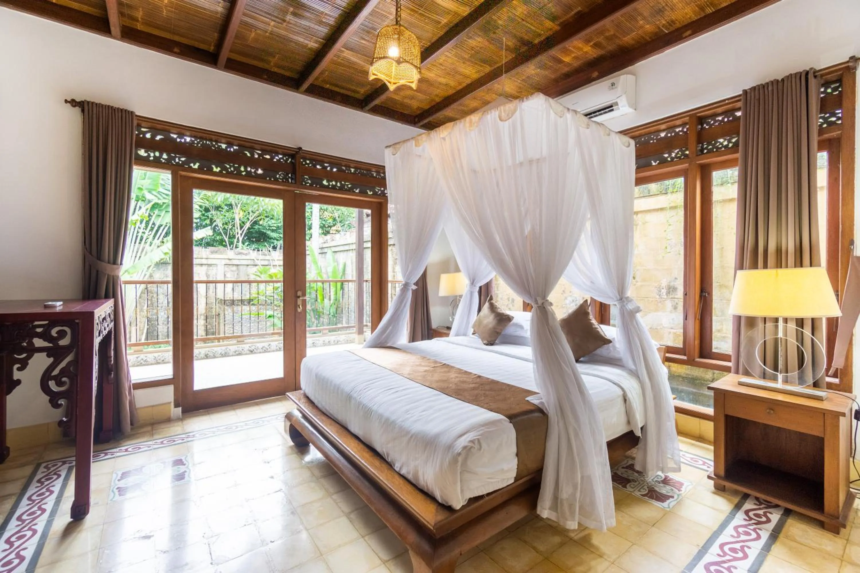 Bedroom, Bed in Bali Royal Heritage Villas