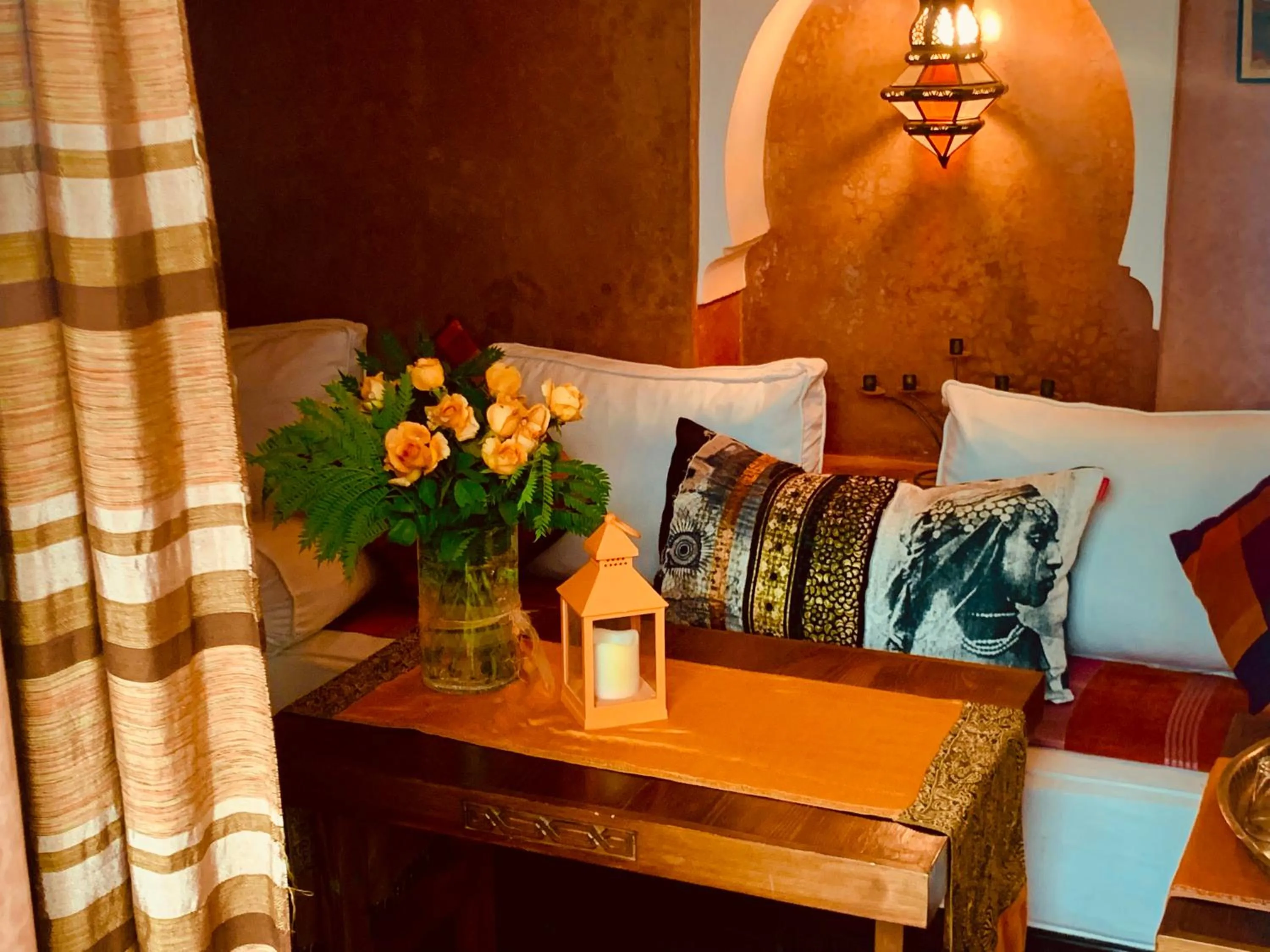 Decorative detail in Dar Zemrane