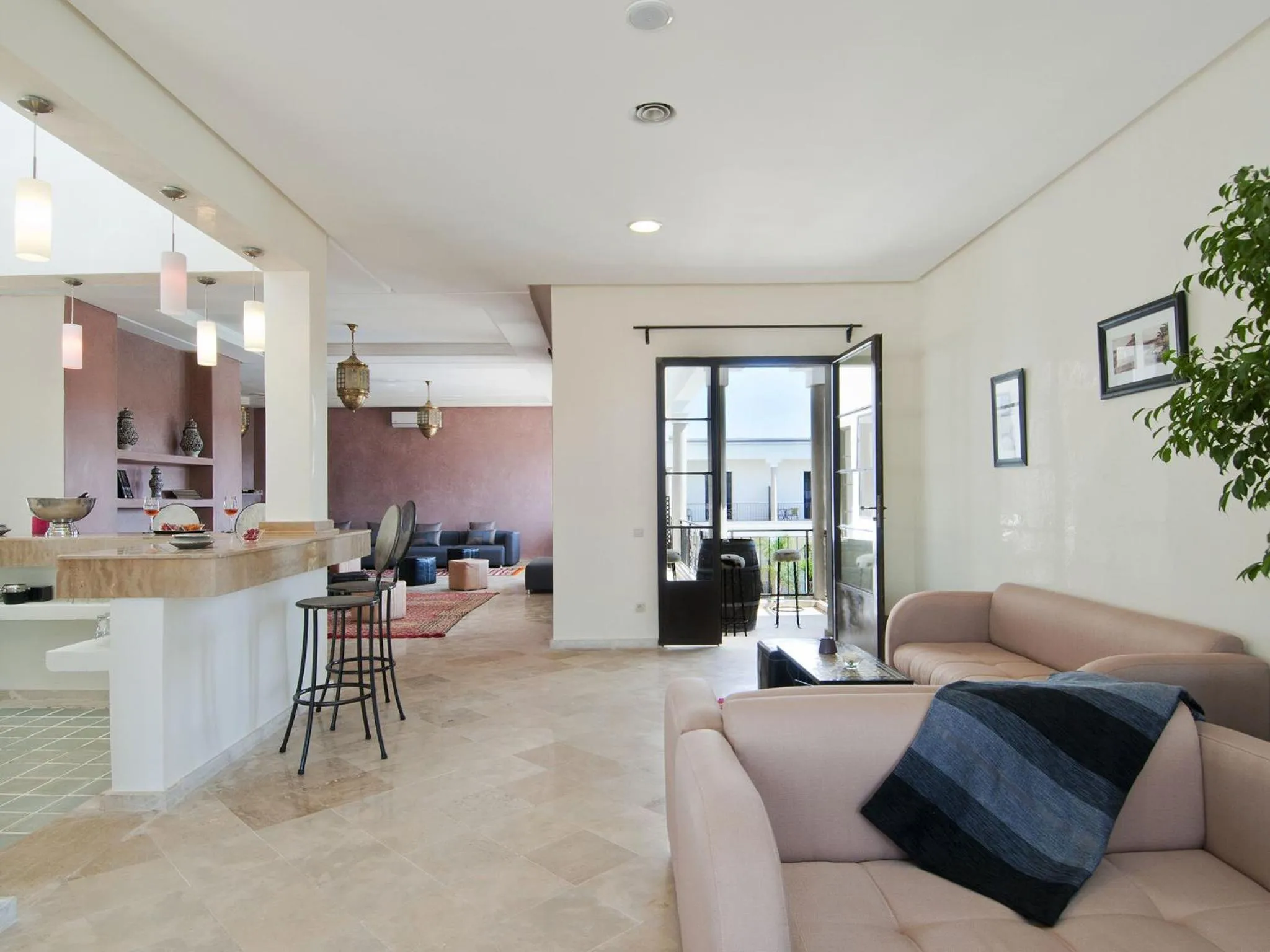 Lounge or bar in Villa Agapanthe