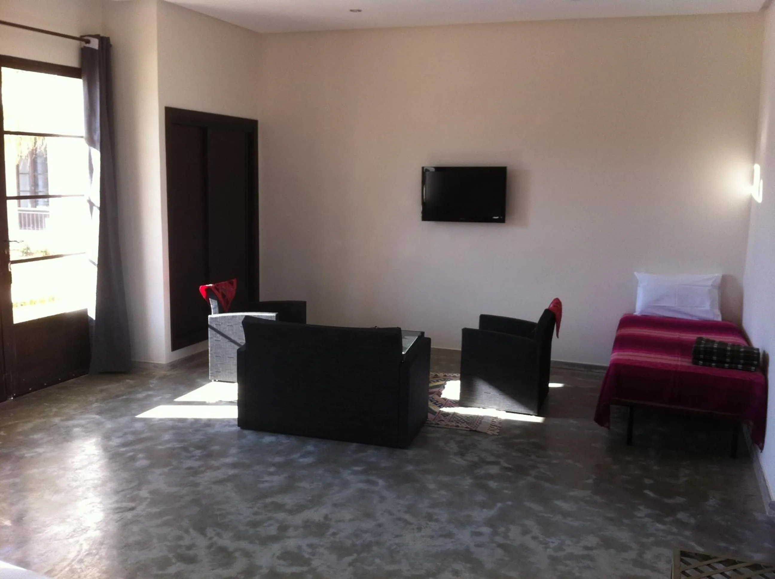 Photo of the whole room in Villa Agapanthe