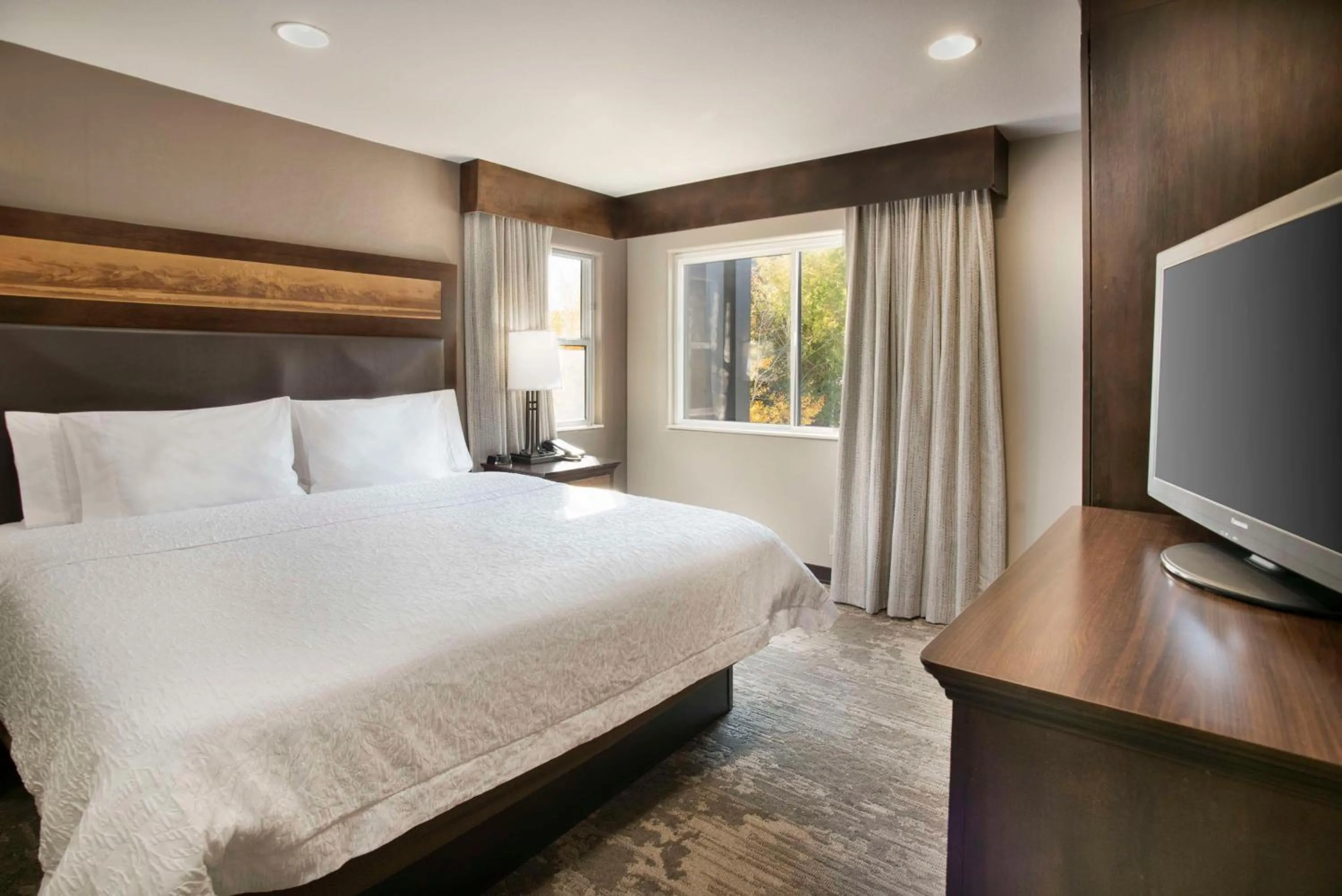 Photo of the whole room, Bed in Hampton Inn Jackson Hole