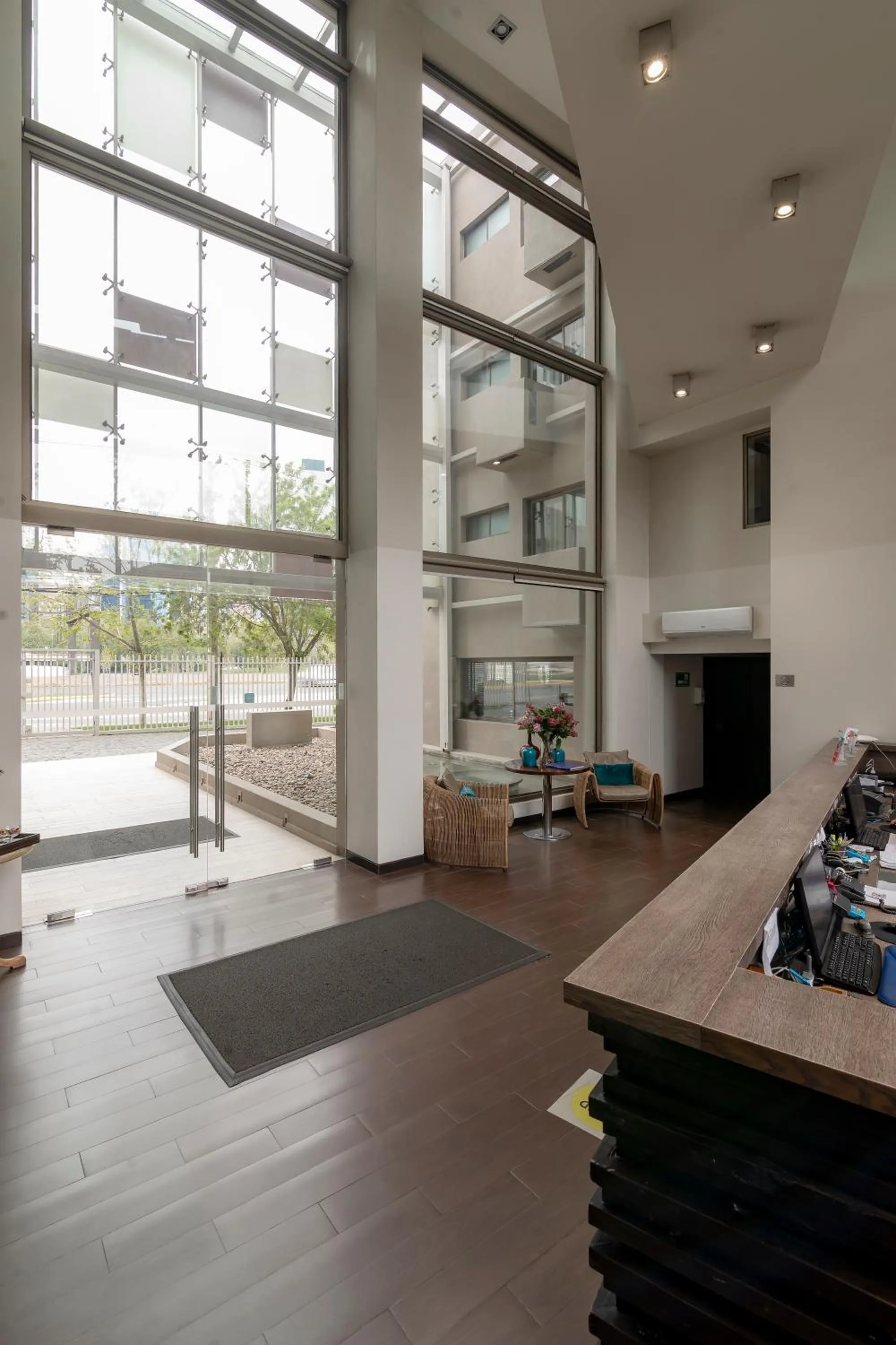 Lobby or reception in Hotel Los Españoles Plus