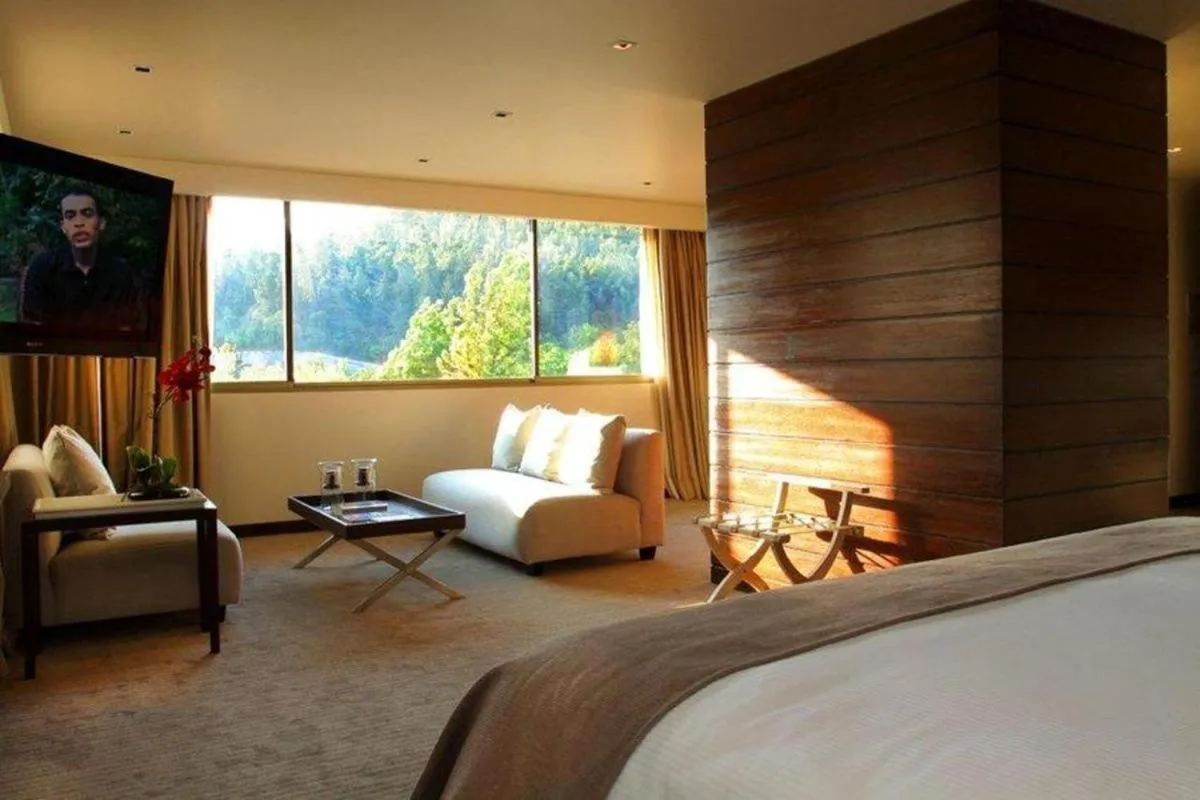 Living room, Bed in Hotel Los Españoles Plus