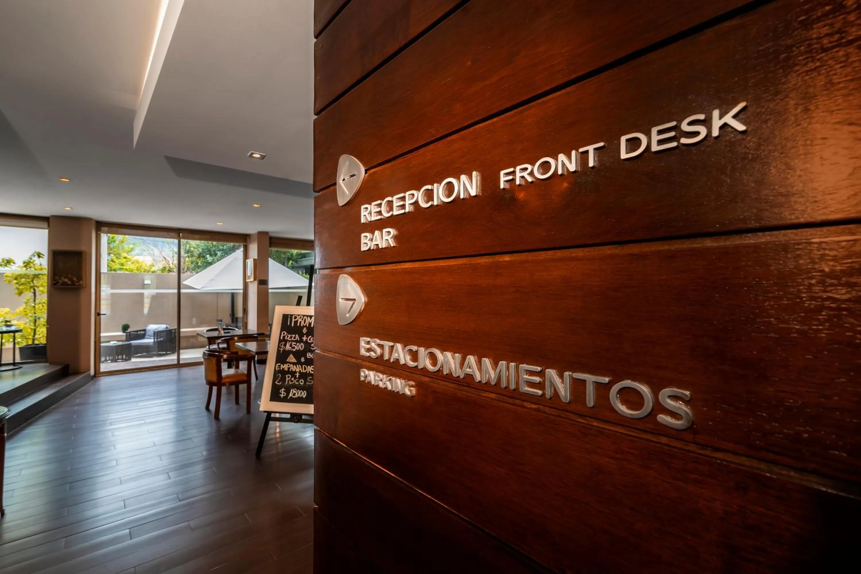 Business facilities in Hotel Los Españoles Plus