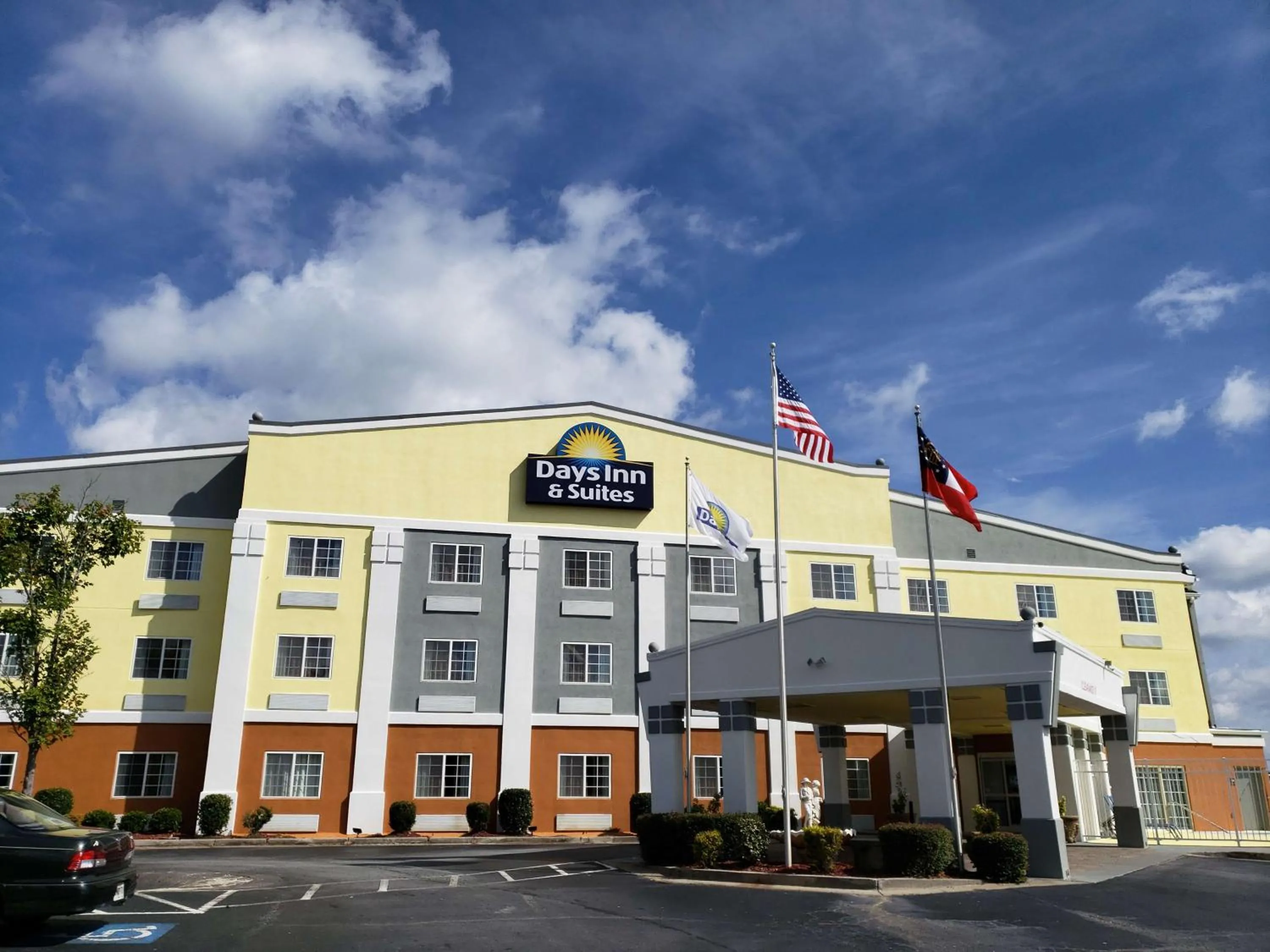 Property building in Days Inn & Suites by Wyndham Union City