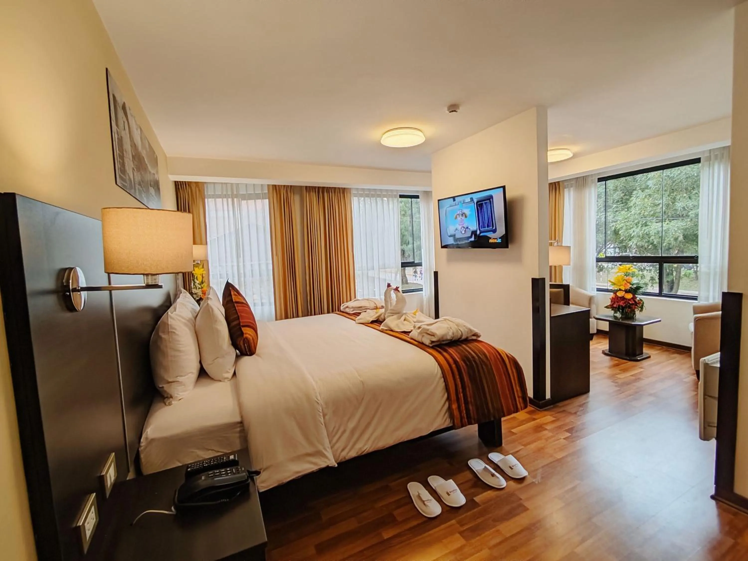 Photo of the whole room, Bed in Royal Inn Cusco Hotel