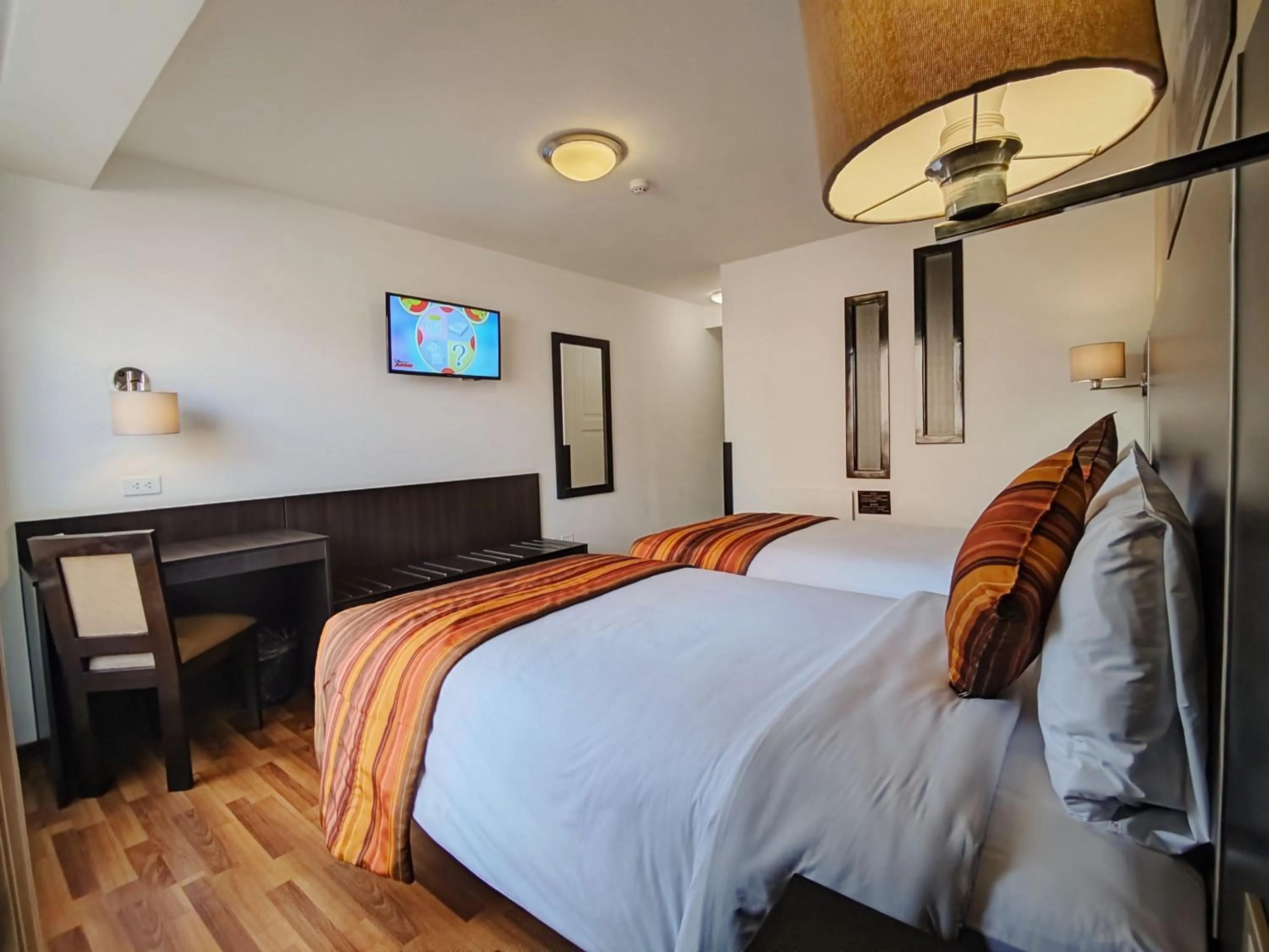 Photo of the whole room, Bed in Royal Inn Cusco Hotel