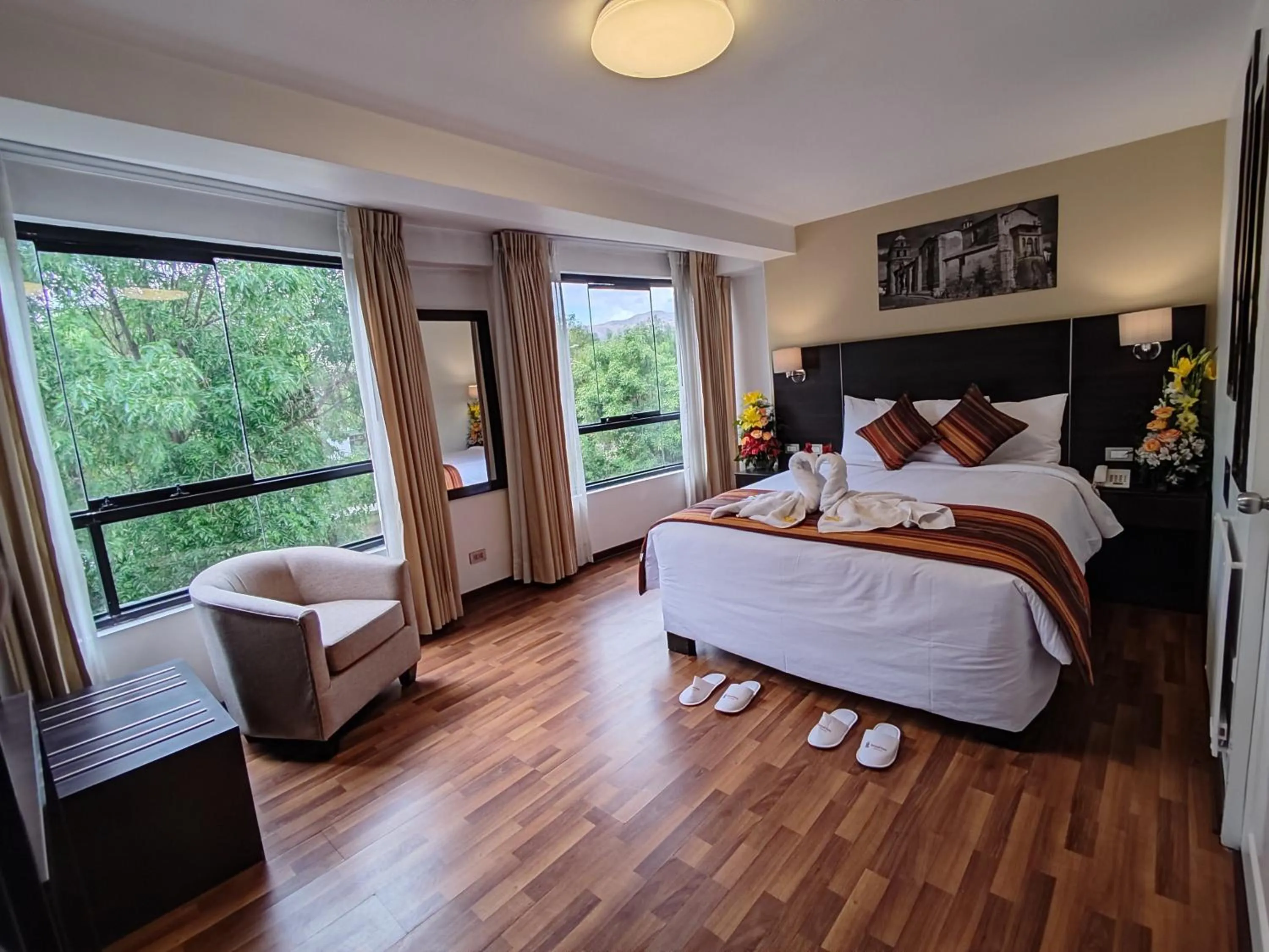 Photo of the whole room, Bed in Royal Inn Cusco Hotel