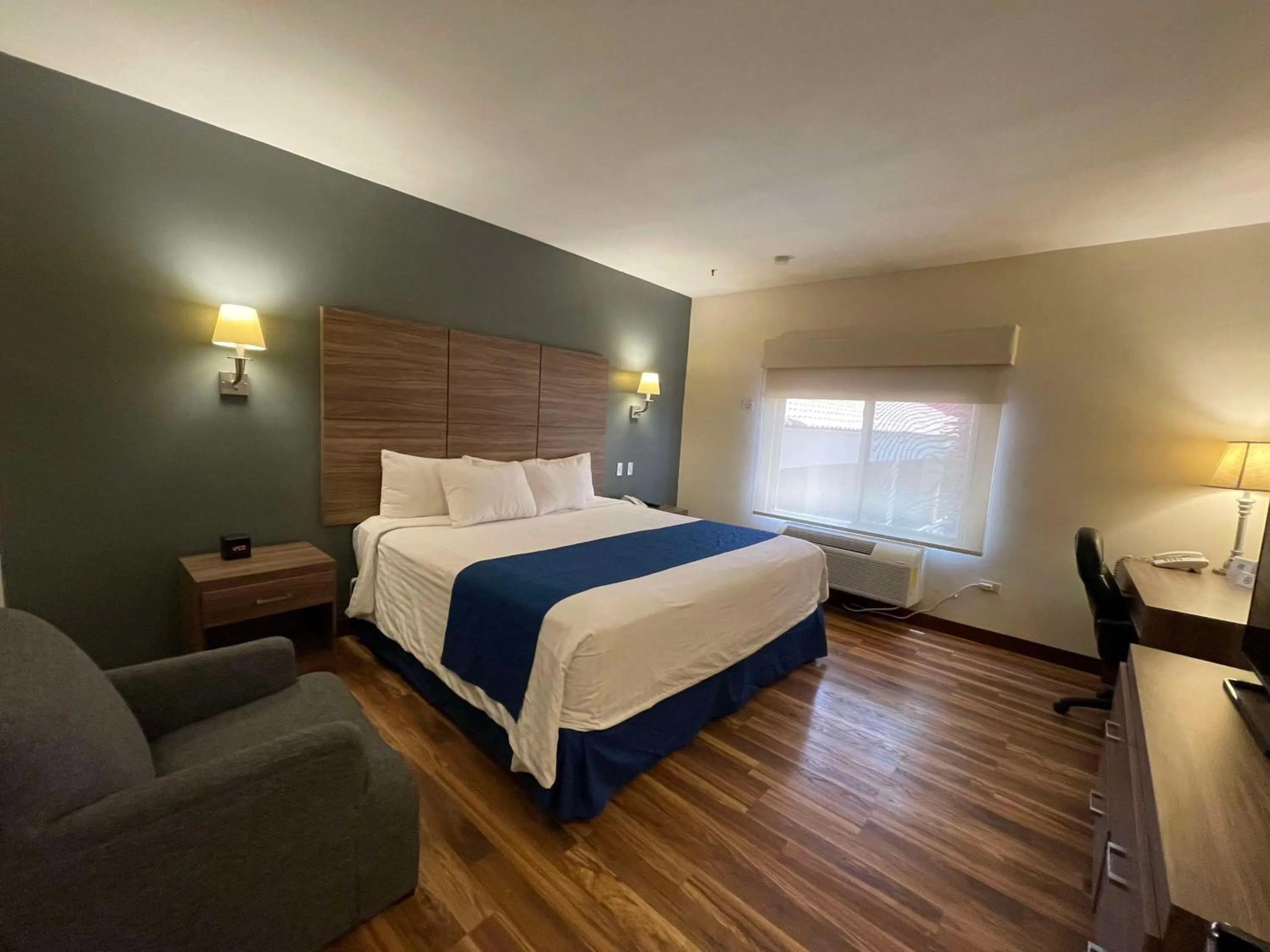 Executive King Room - Non-Smoking in Best Western Plus Chihuahua Aeropuerto