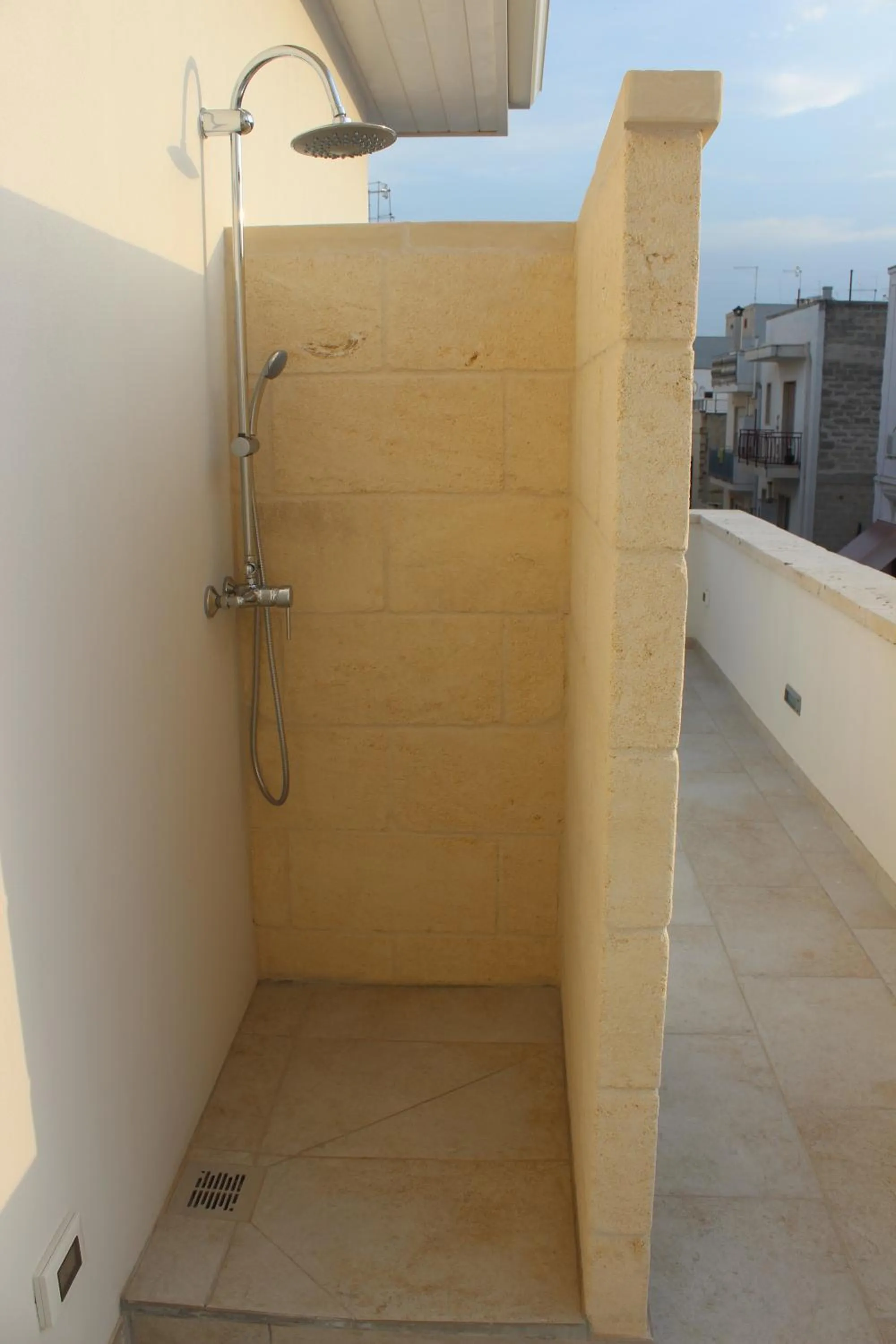 Shower in Dimora Girolamo