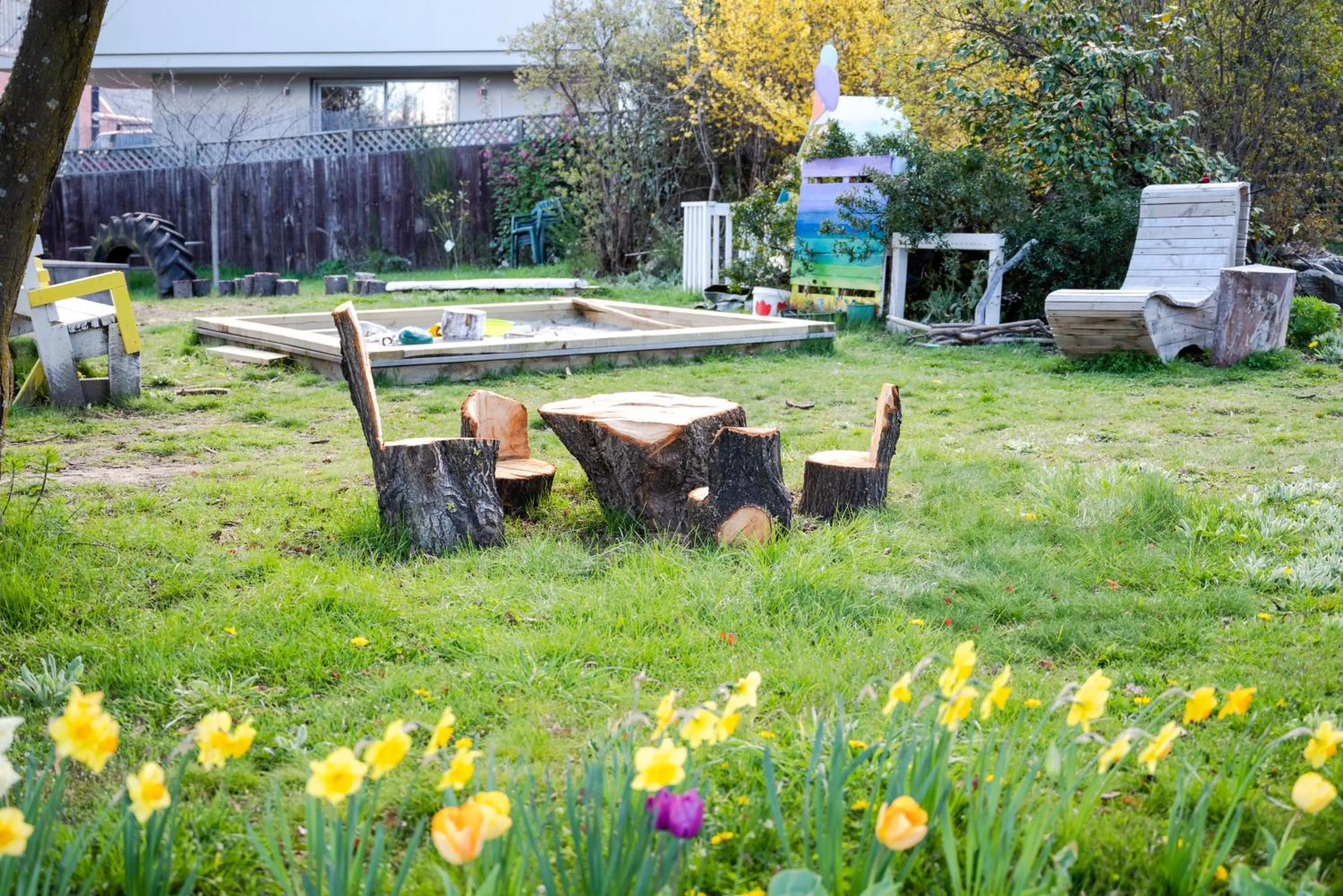 Children play ground in Archway Motels & Chalets