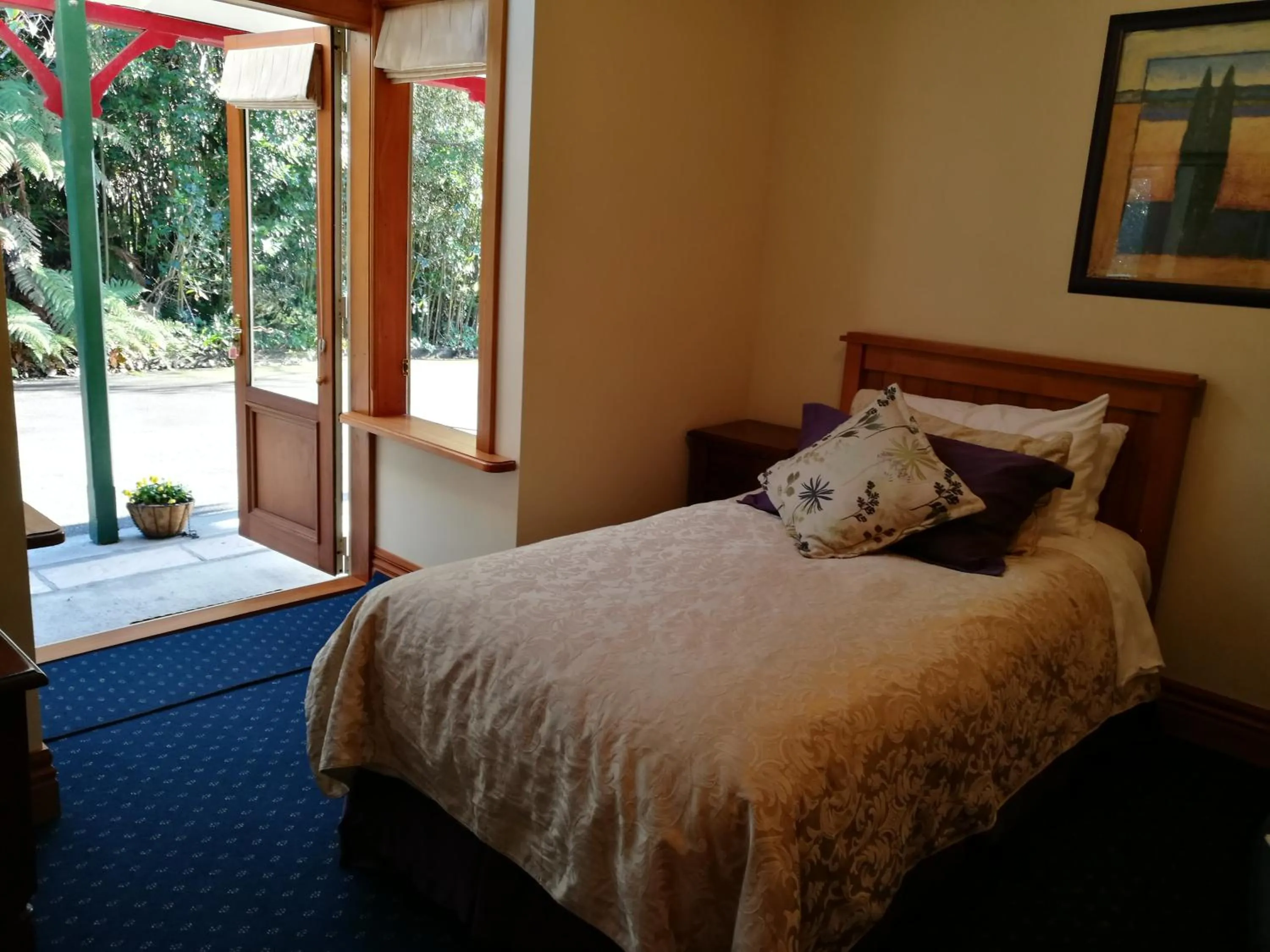 Bed in Awatuna Homestead