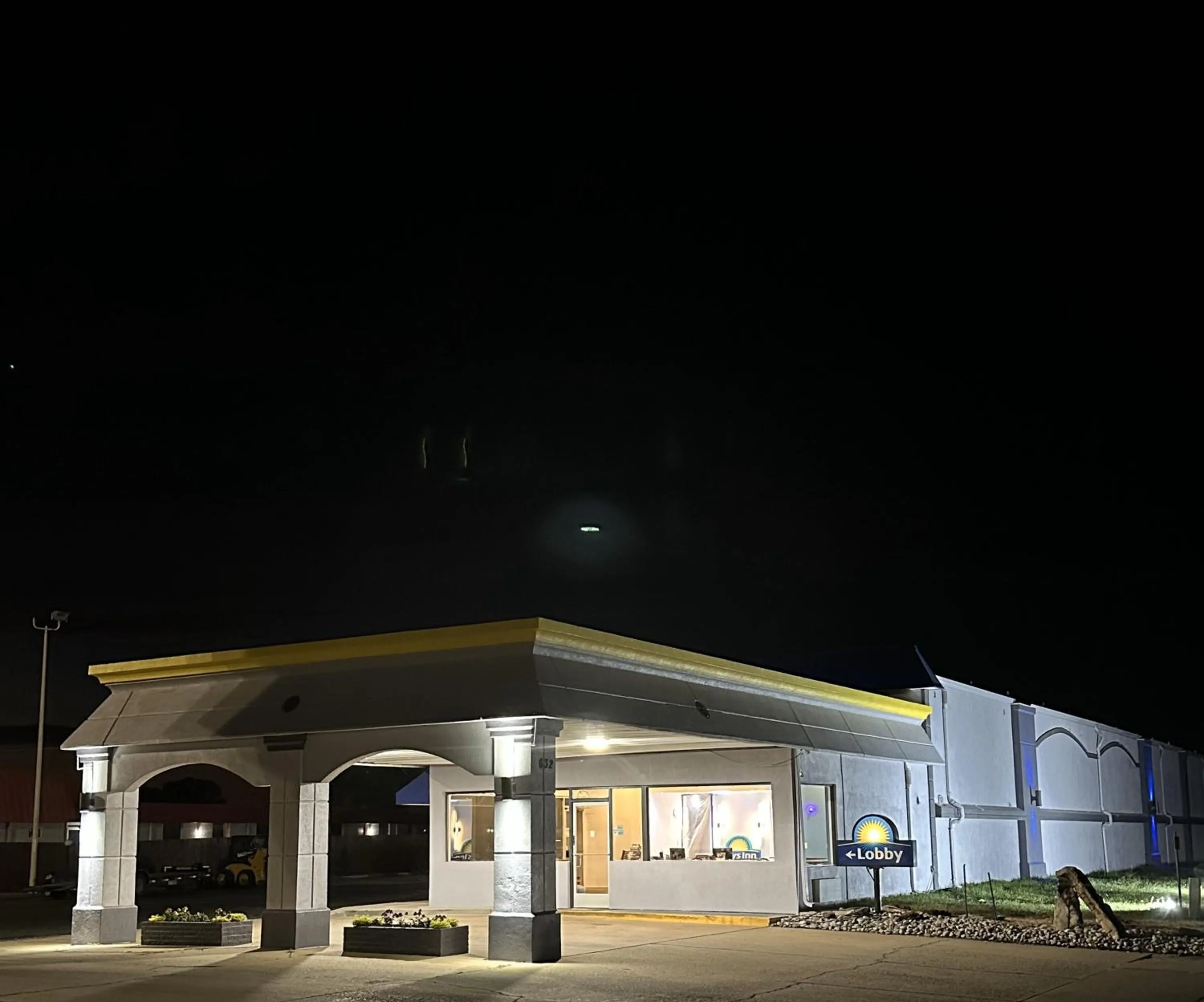 Property building in Days Inn by Wyndham Salina South