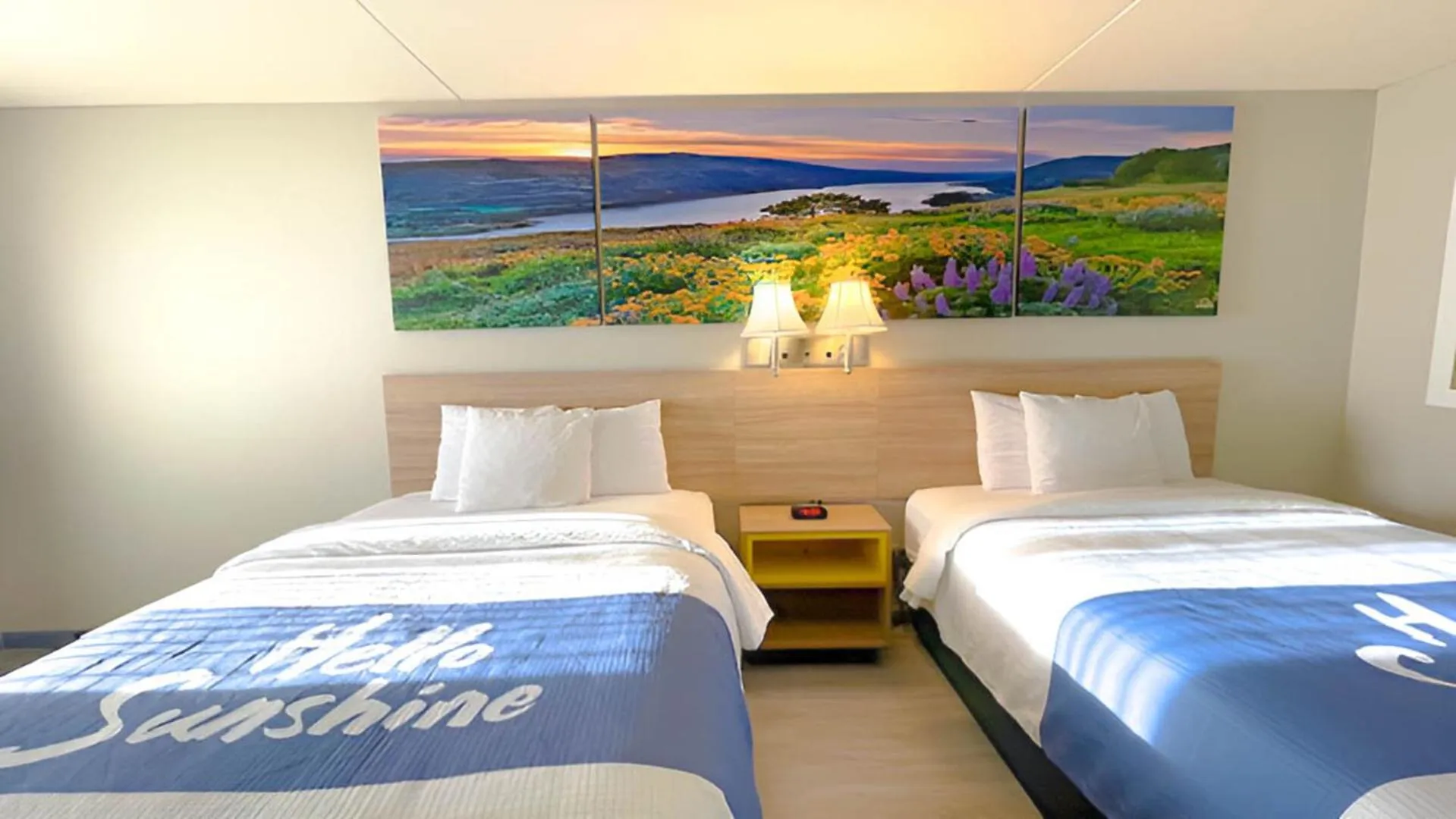 Bed in Days Inn by Wyndham Salina South