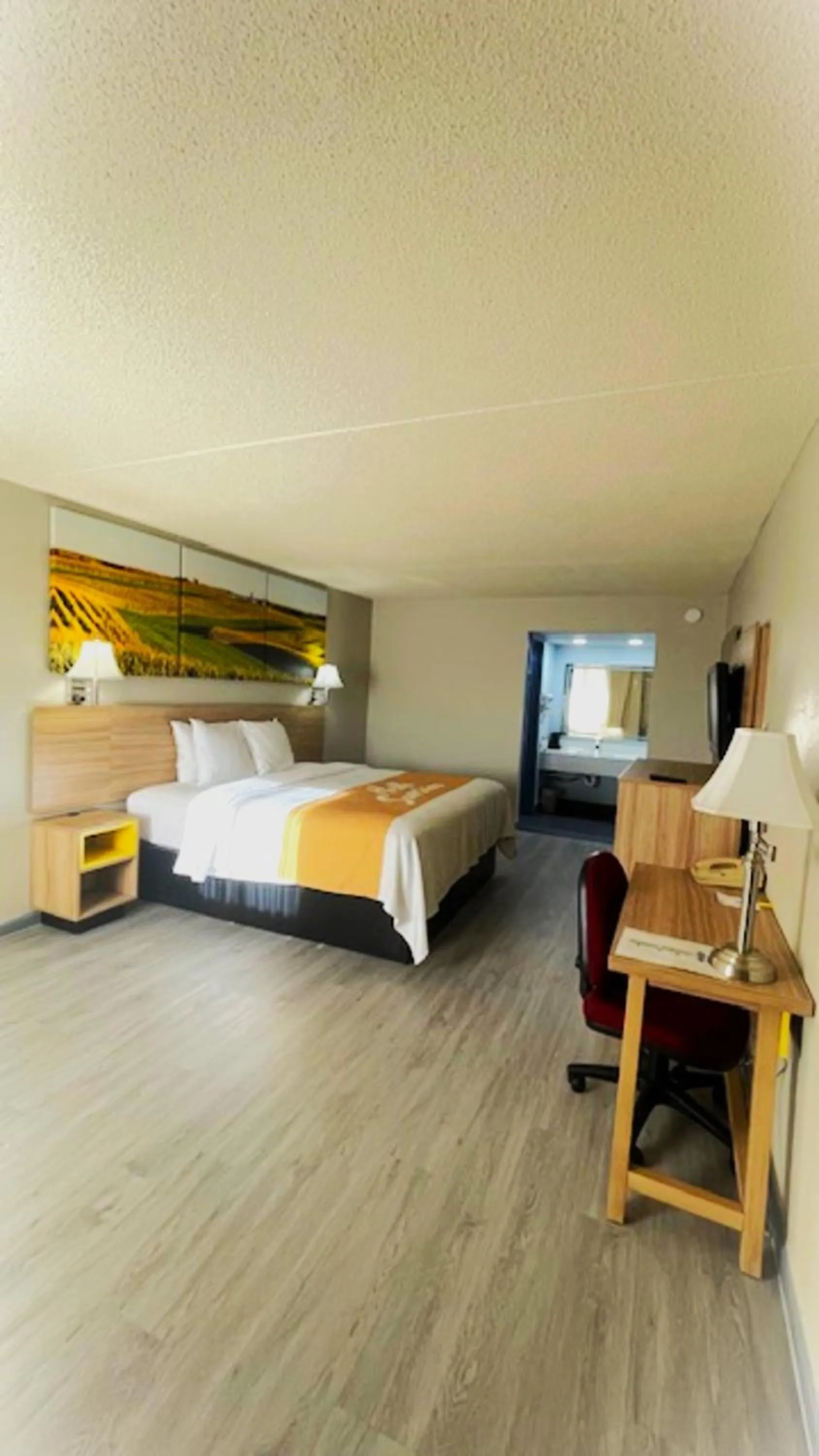 Bed in Days Inn by Wyndham Salina South