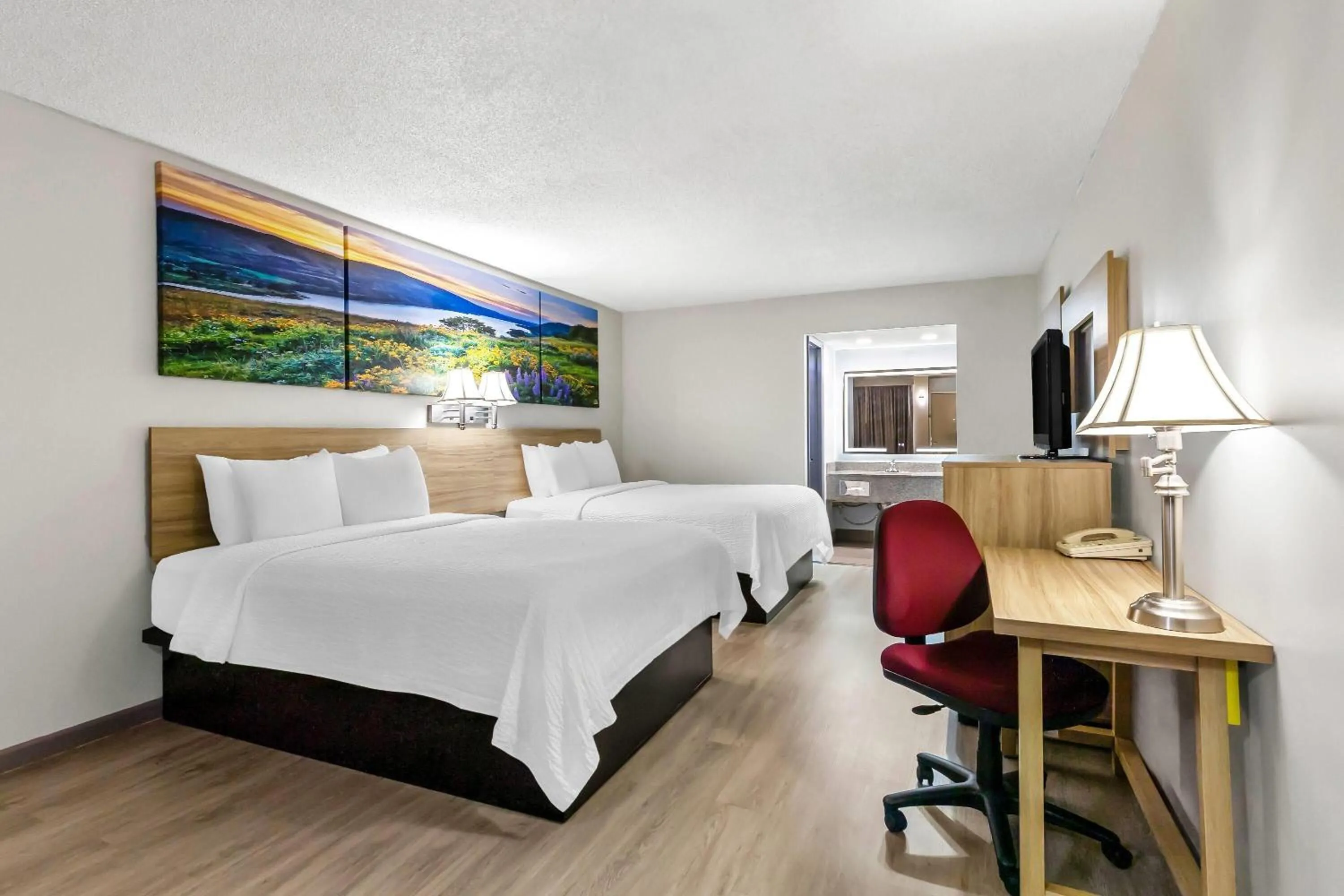 Bed in Days Inn by Wyndham Salina South