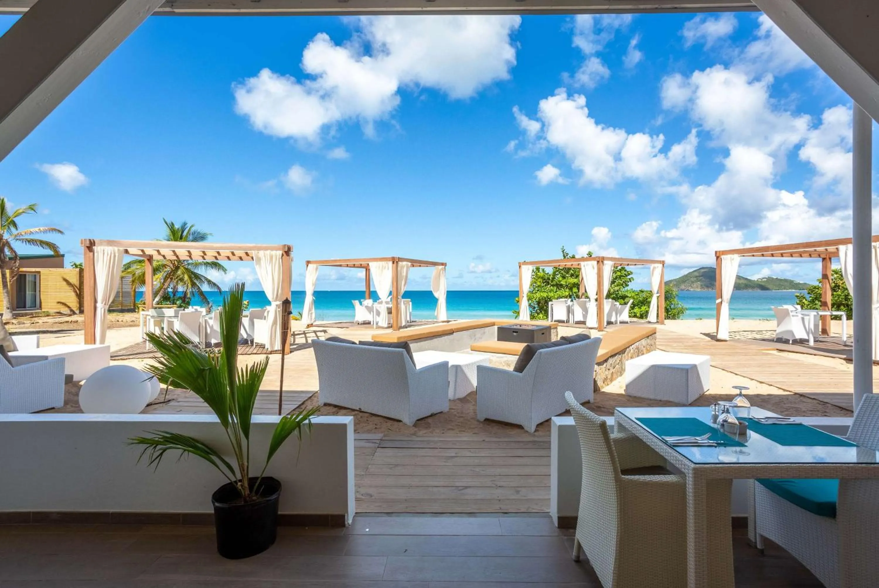 Restaurant/places to eat in Wyndham Tortola BVI Lambert Beach Resort