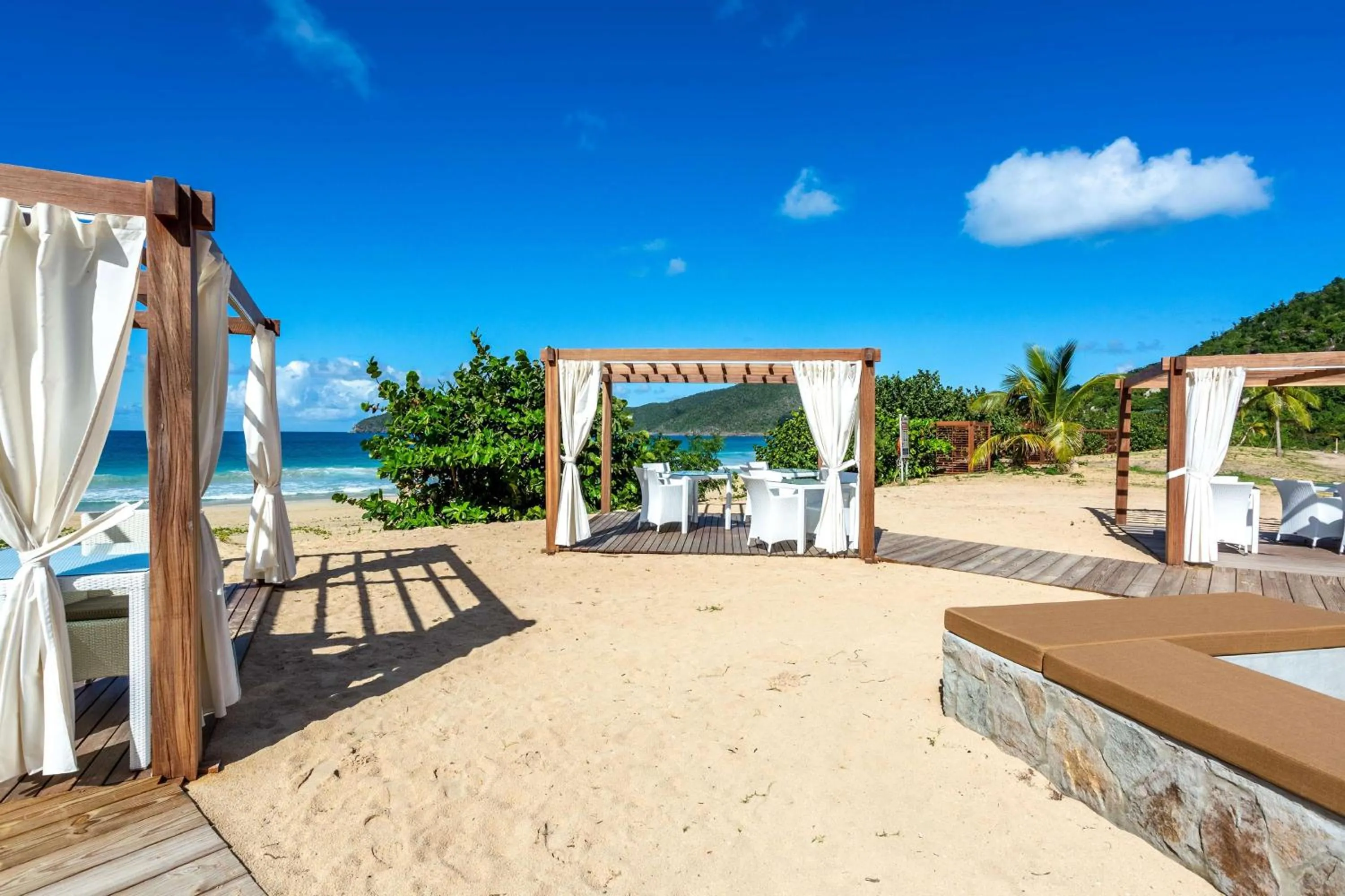 Restaurant/places to eat in Wyndham Tortola BVI Lambert Beach Resort