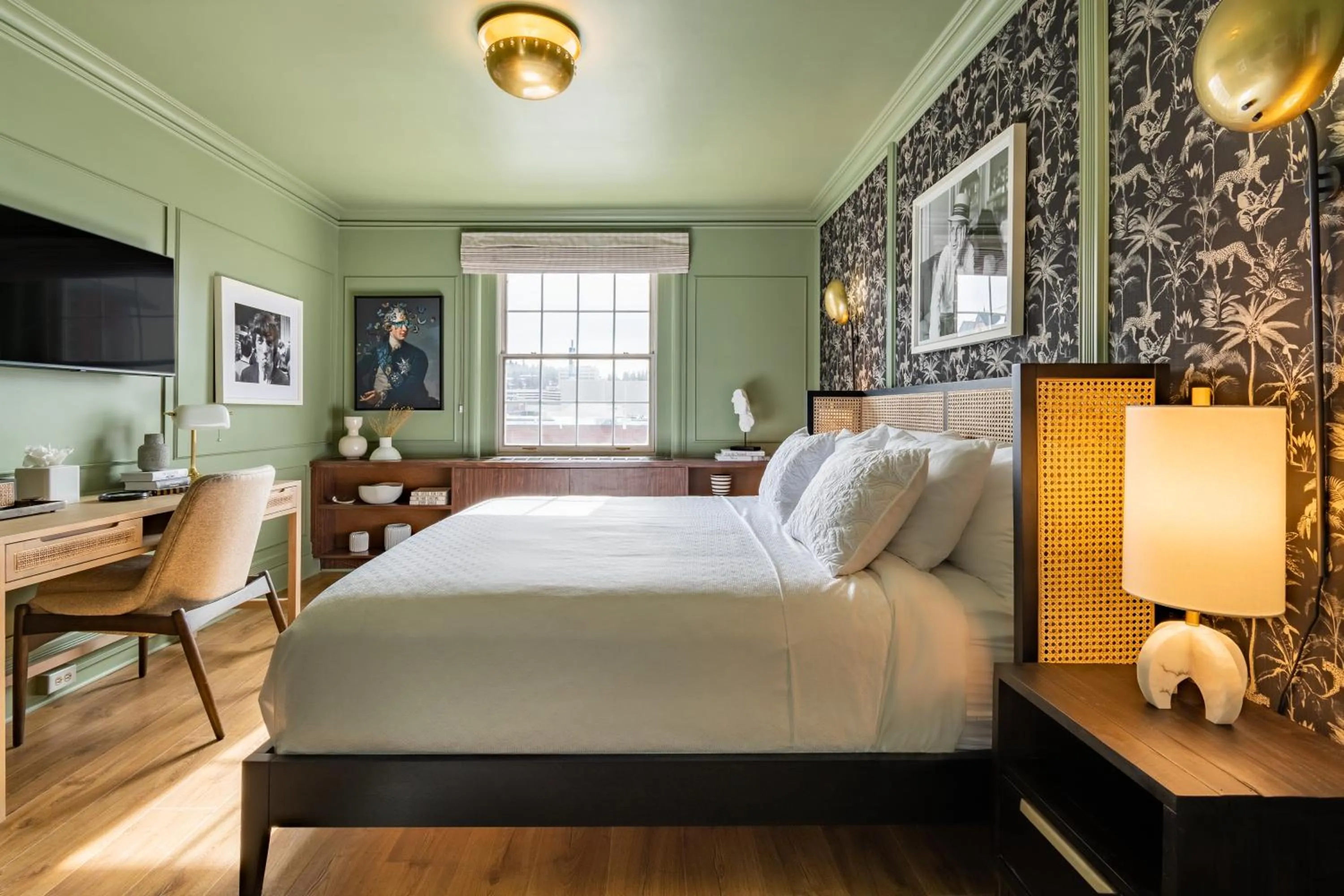 Bed in Spokane Club Hotel