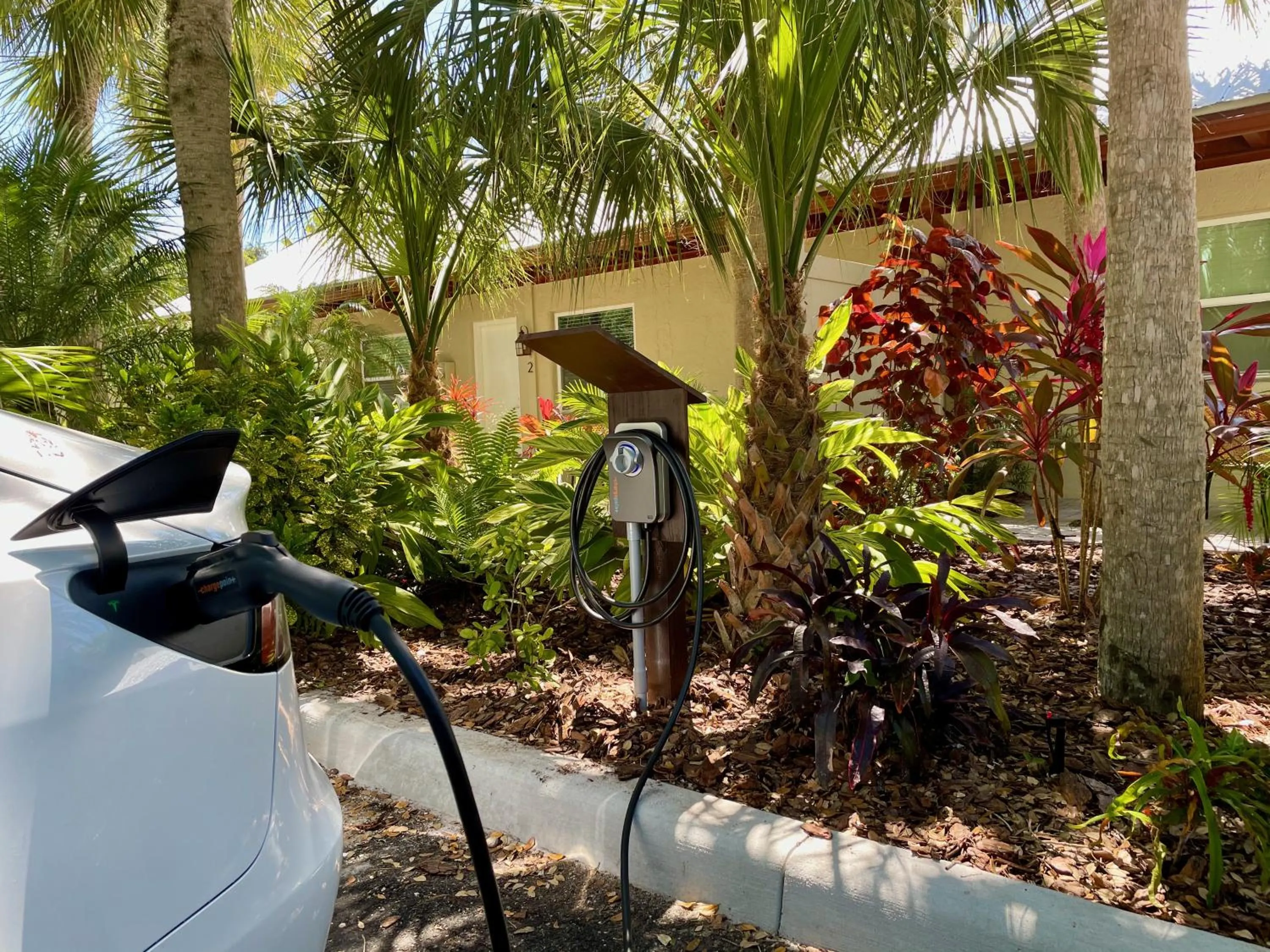 Siesta Heron Suites & Villas