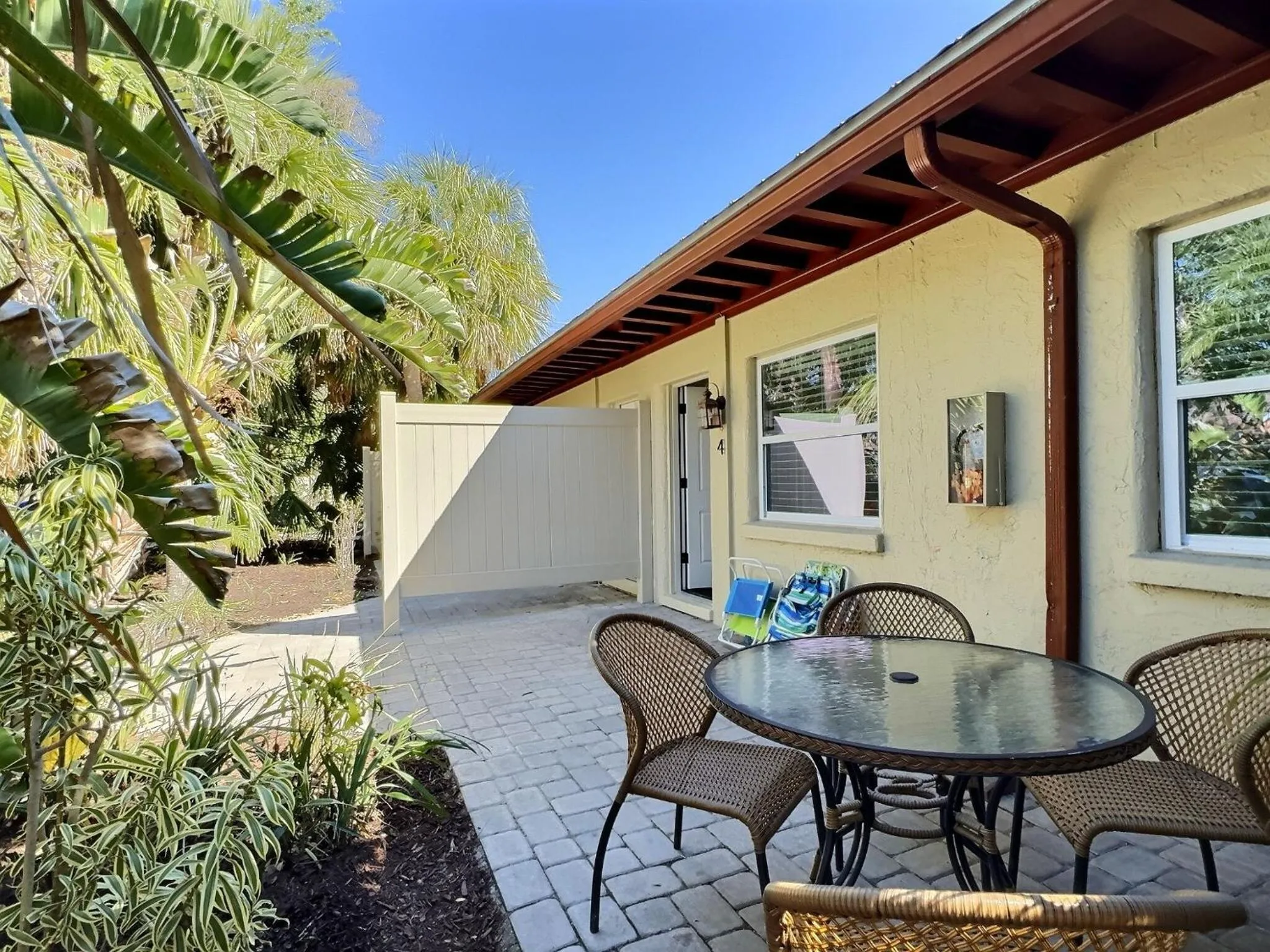 Patio in Siesta Heron Suites & Villas