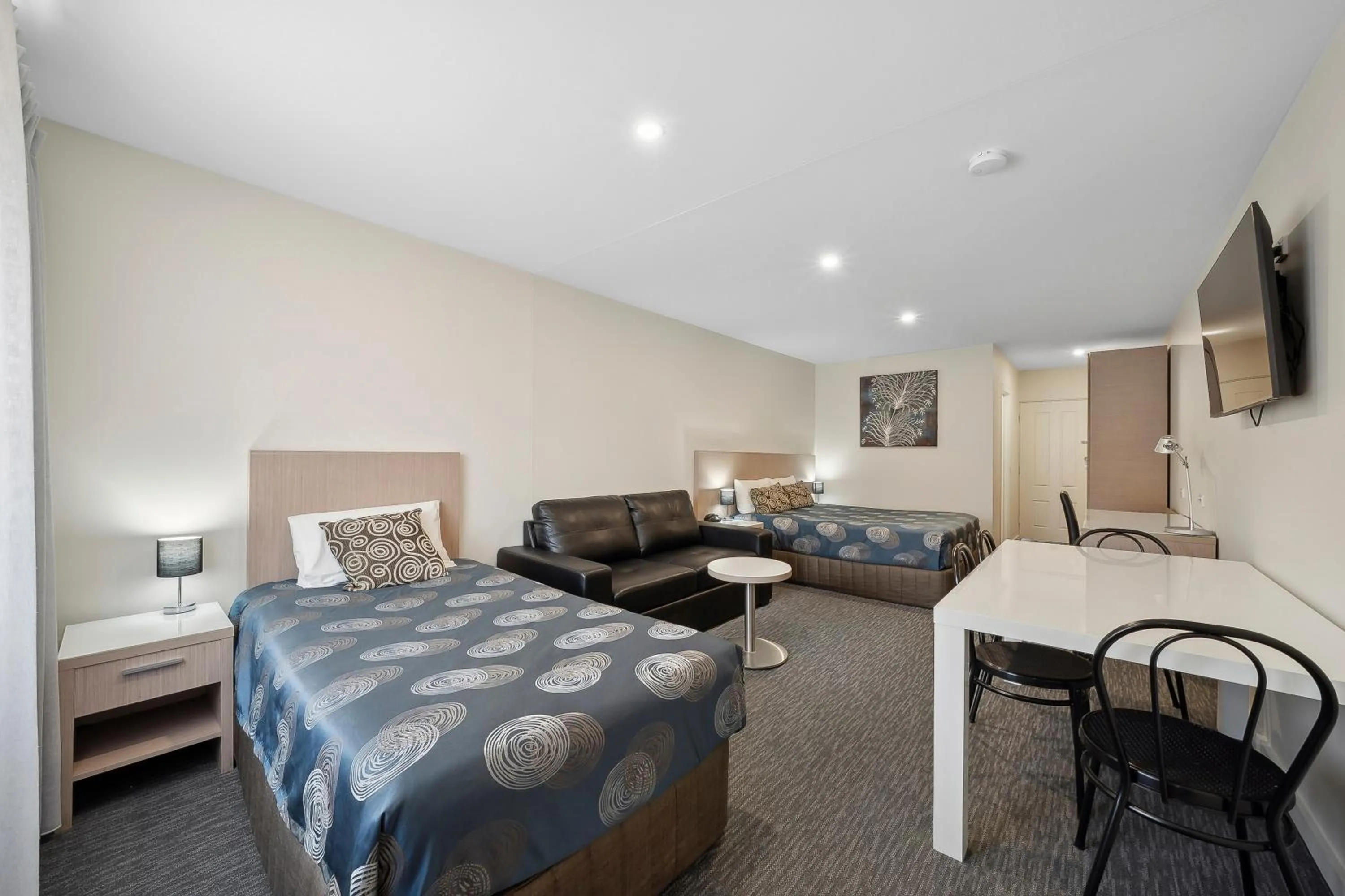 Bed in Sherbourne Terrace Hotel