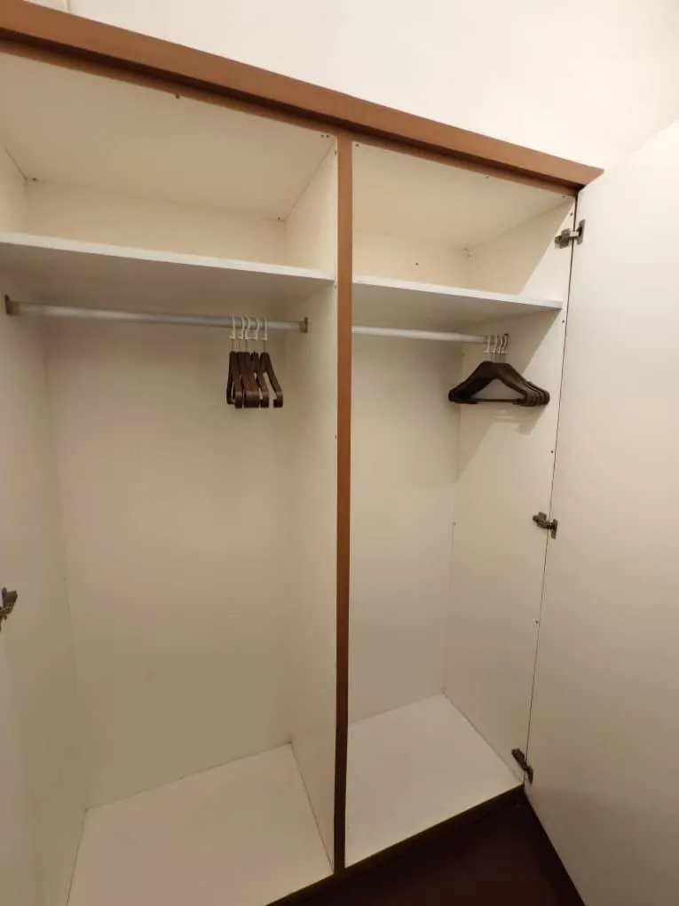 Bedroom in Red Inn Court