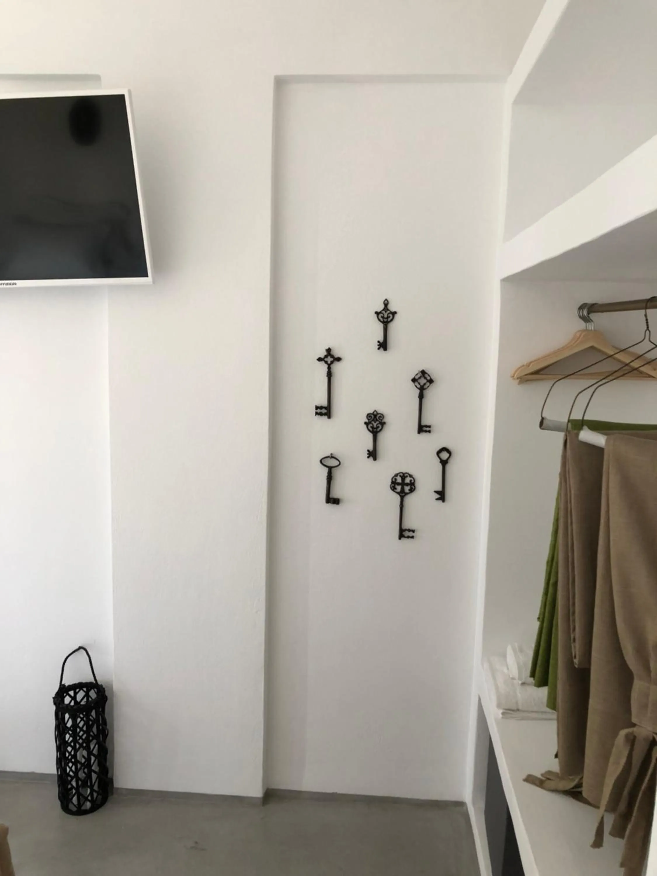 Black Coast Santorini