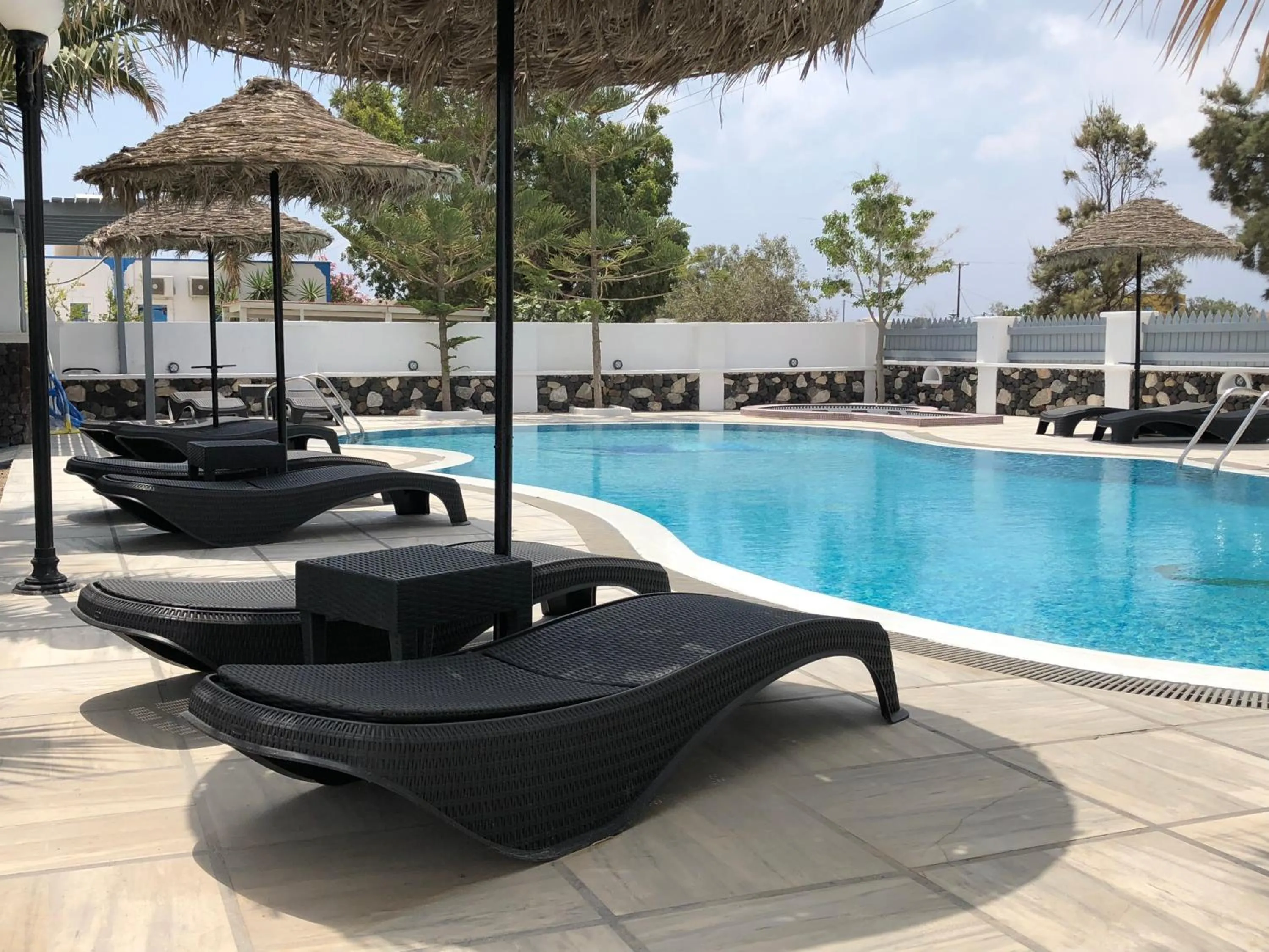 Black Coast Santorini