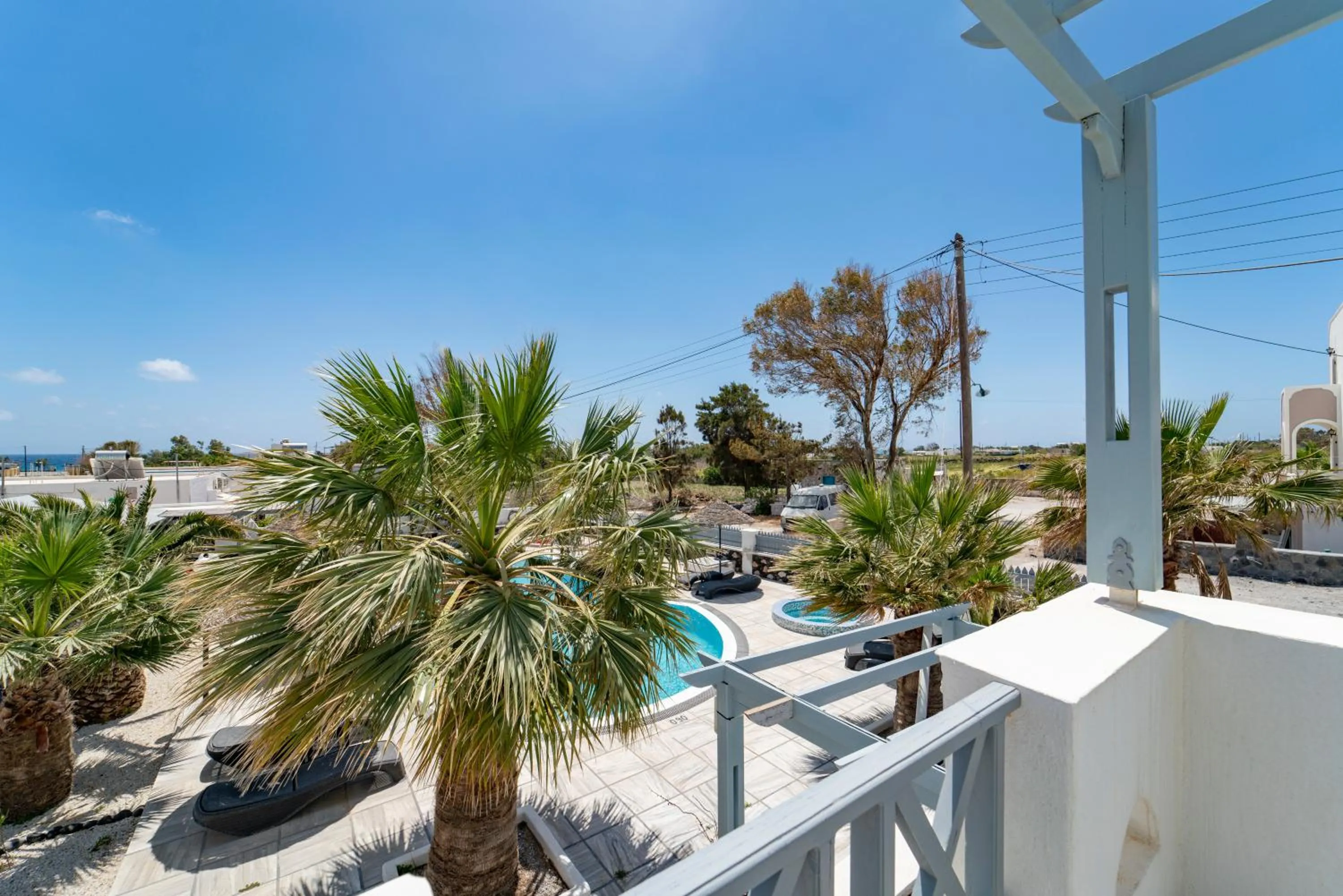 Black Coast Santorini