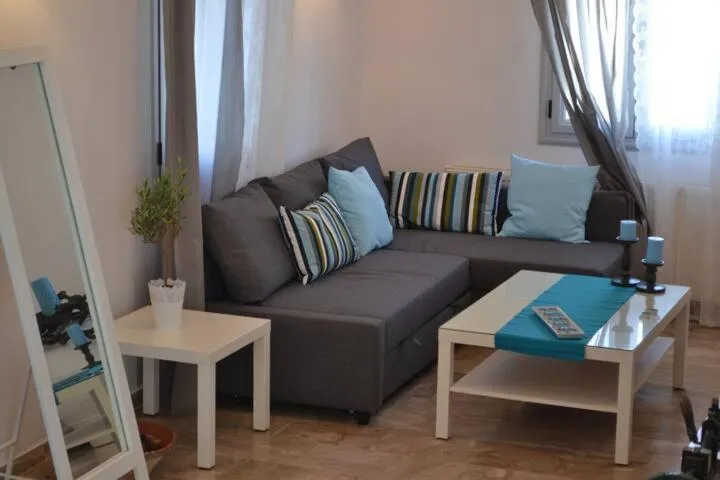 Black Coast Santorini