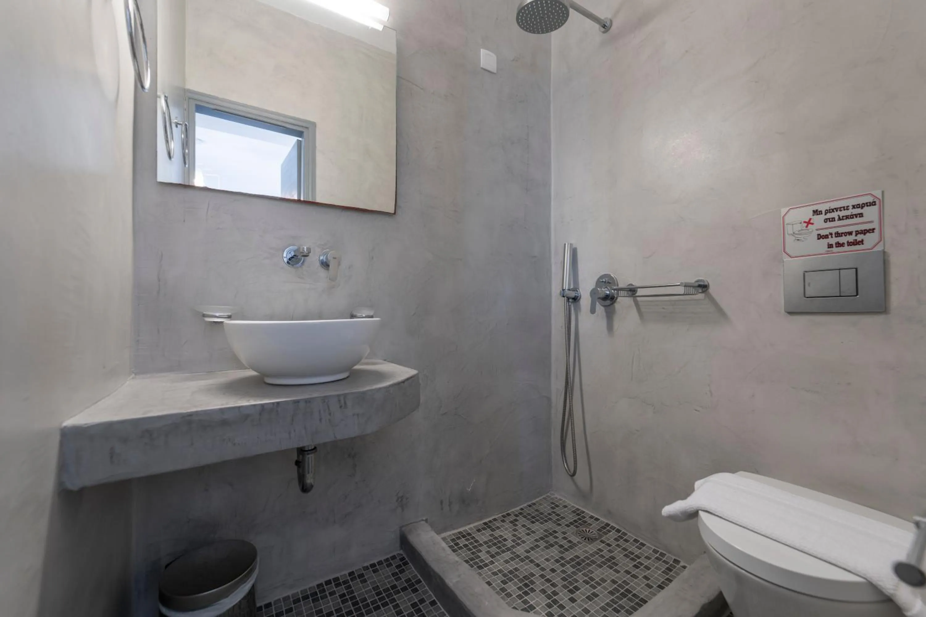 Black Coast Santorini