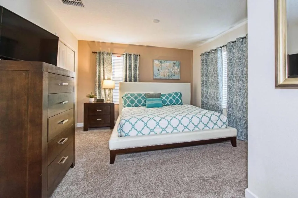 Property building, Bed in Champions Gate-5 Bed Townhouse W-Splashpool-4976Cg