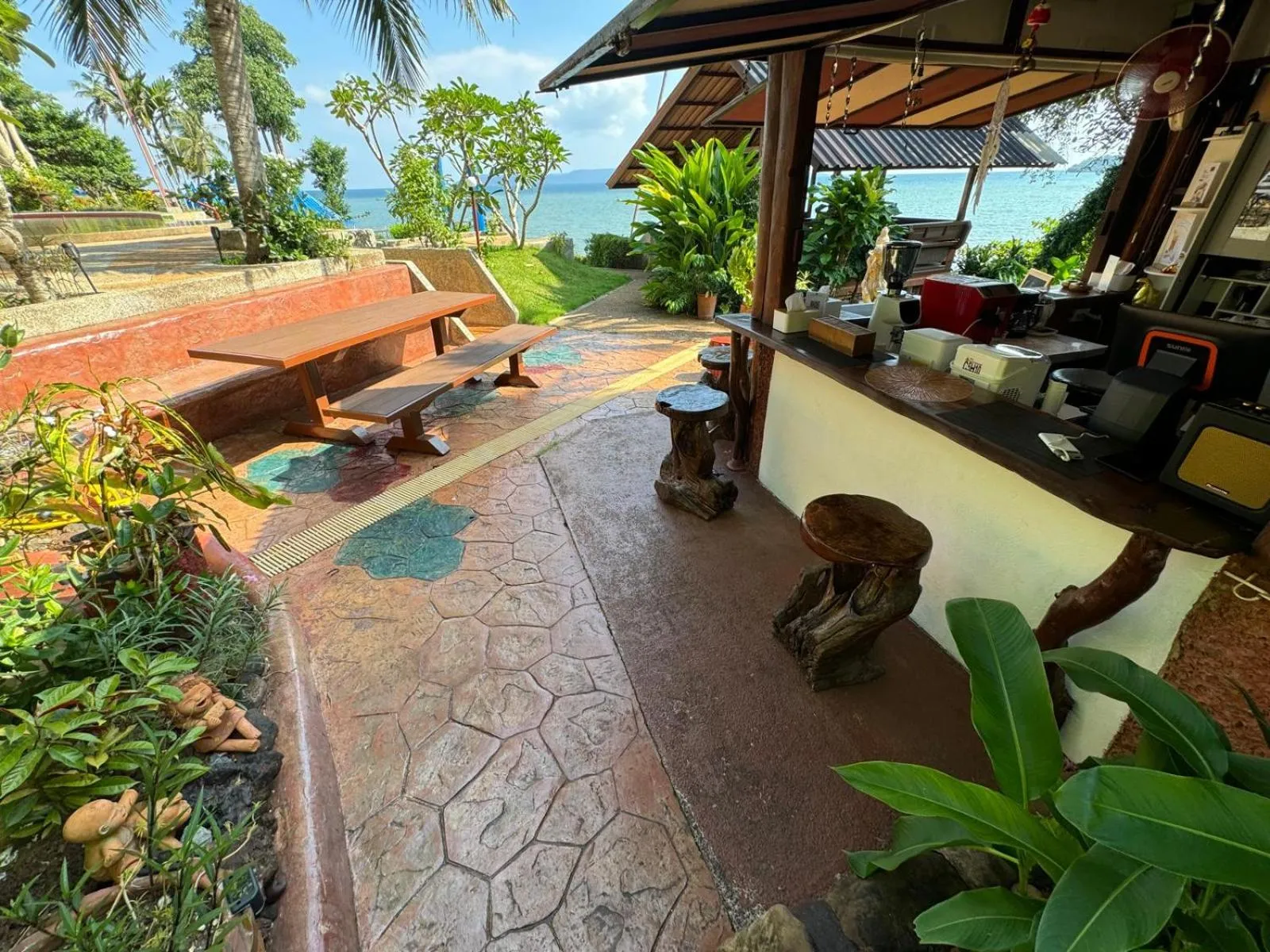 Koh Mak Buri Hut Natural Resort