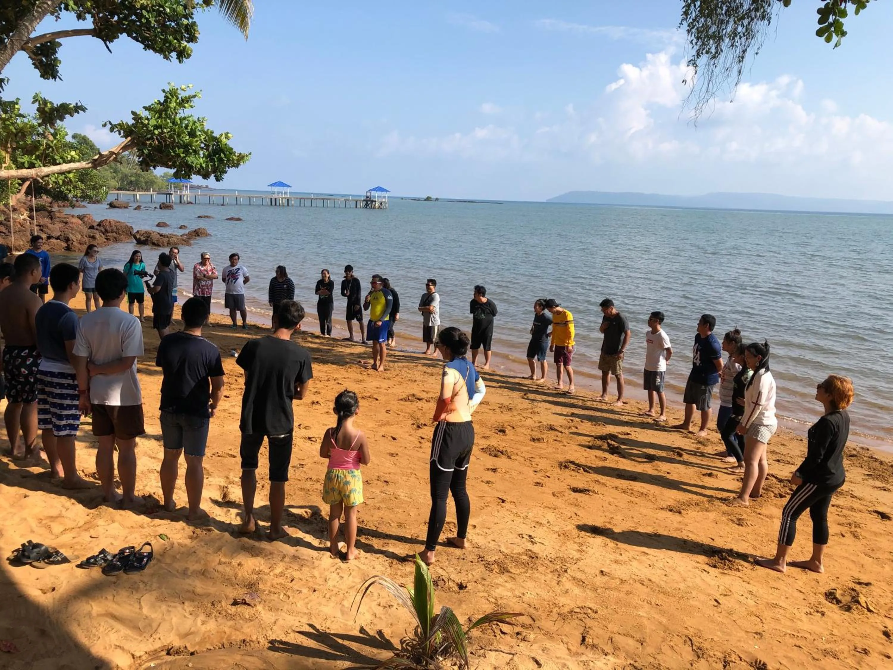 group of guests in Koh Mak Buri Hut Natural Resort
