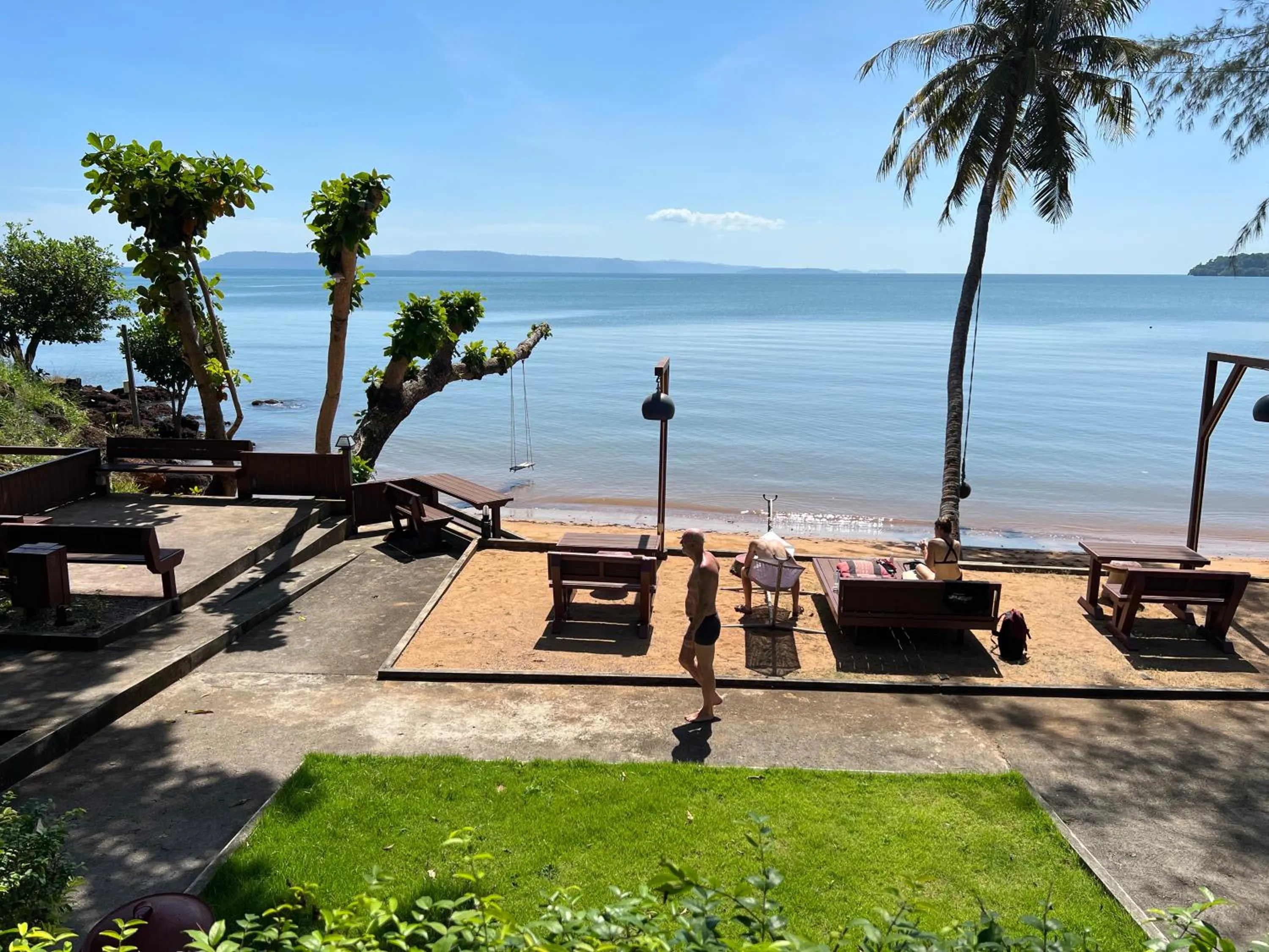 Restaurant/places to eat in Koh Mak Buri Hut Natural Resort