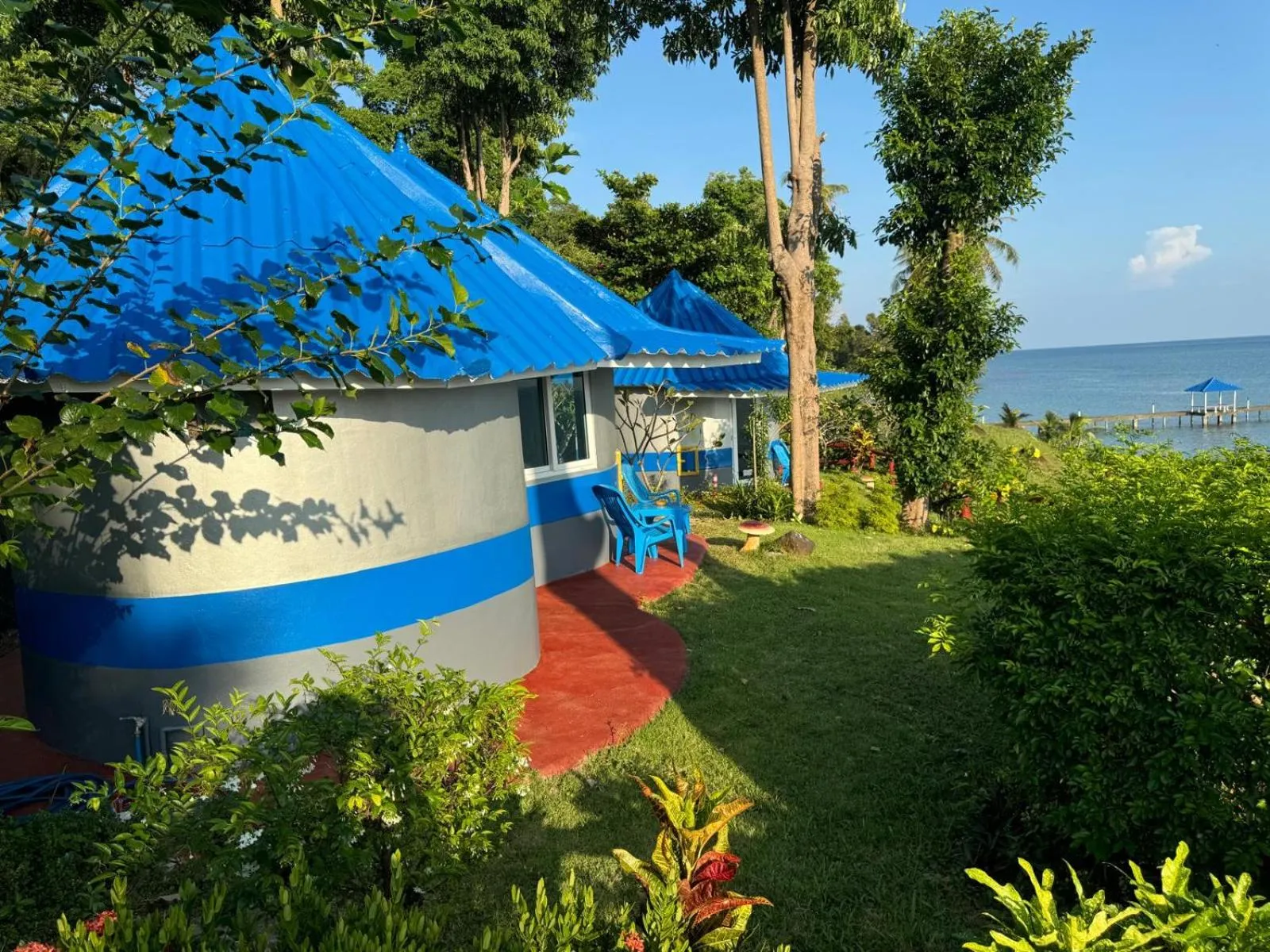 Koh Mak Buri Hut Natural Resort